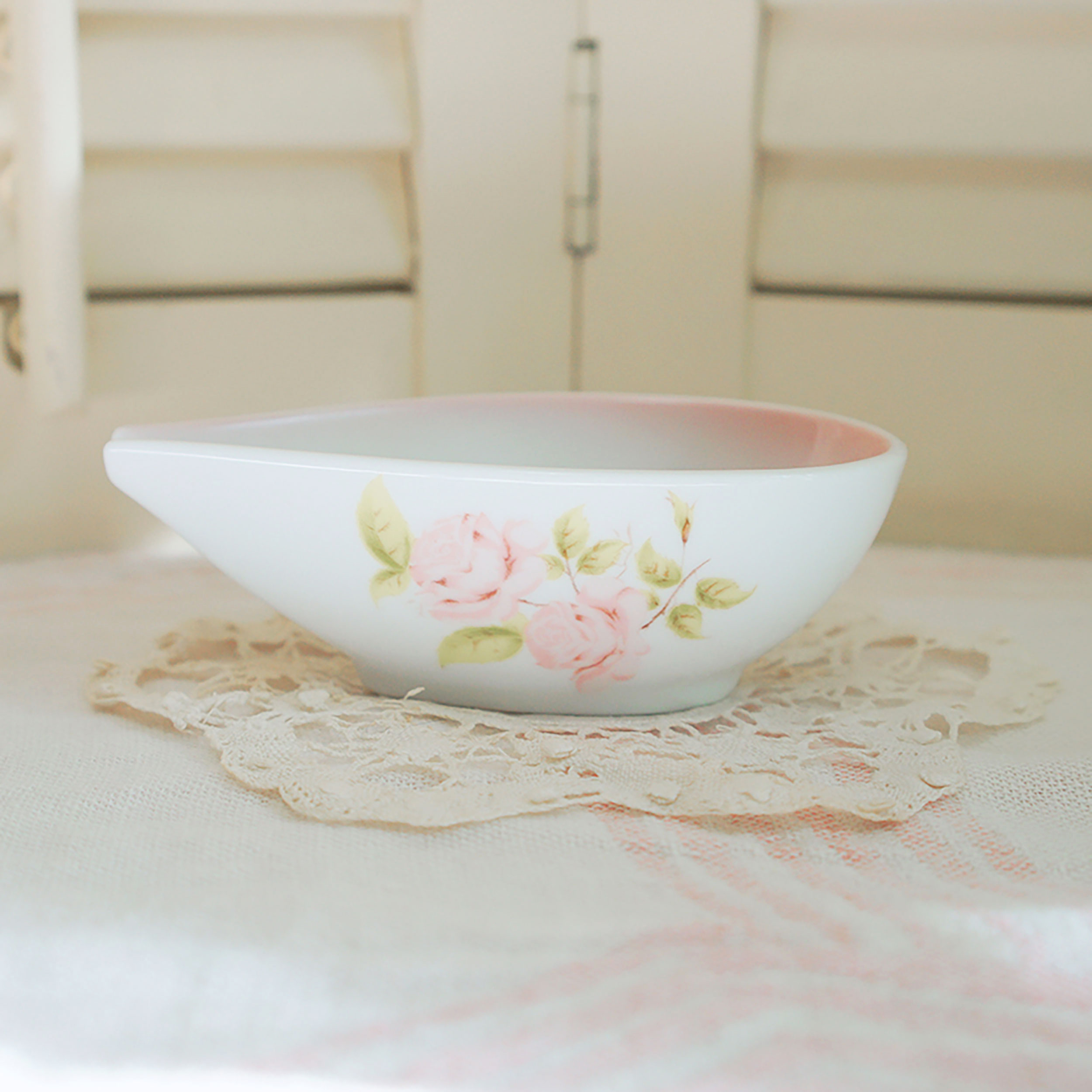 ダイアナローズ　片口鉢