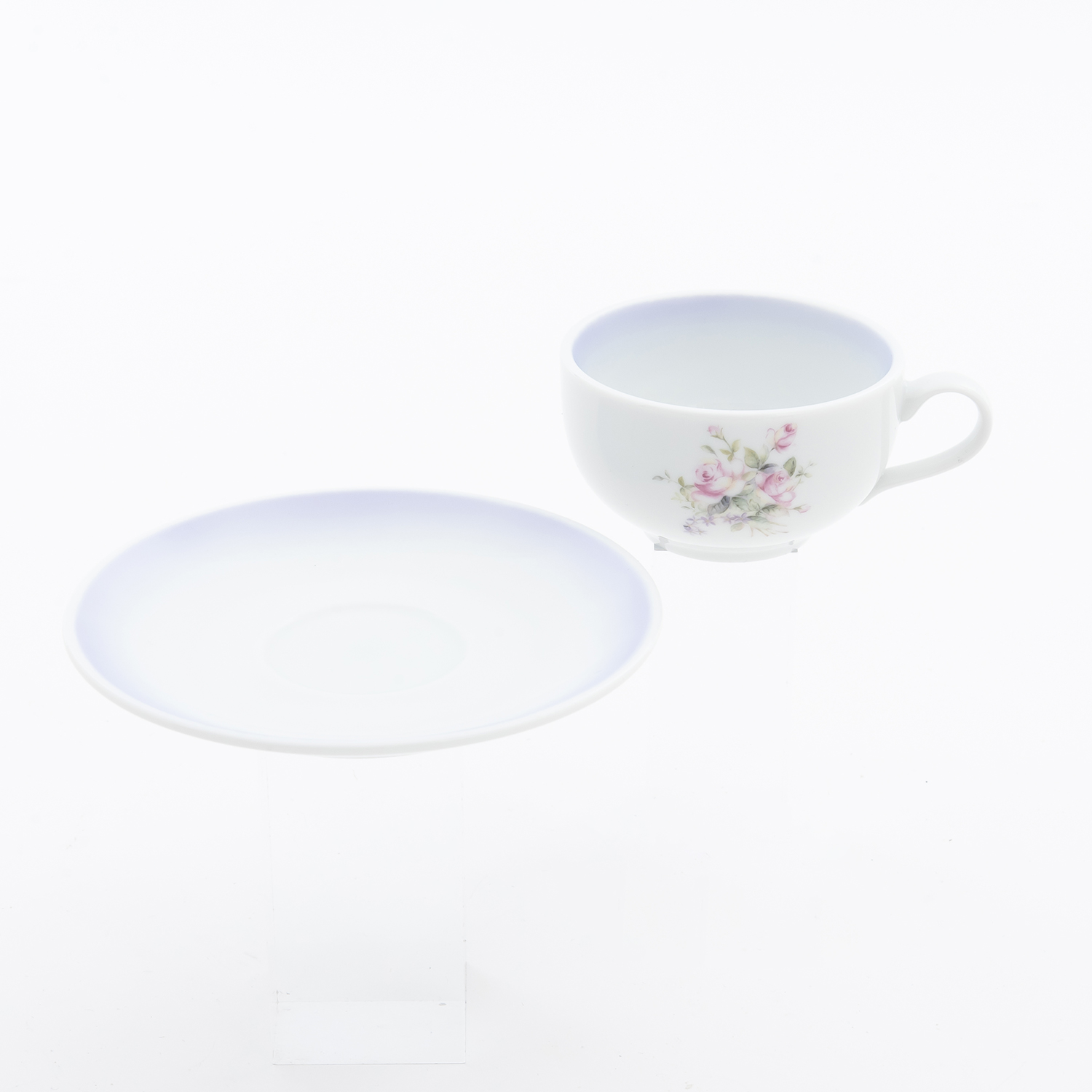 ビビアンパープル　ティーカップ＆ソーサー