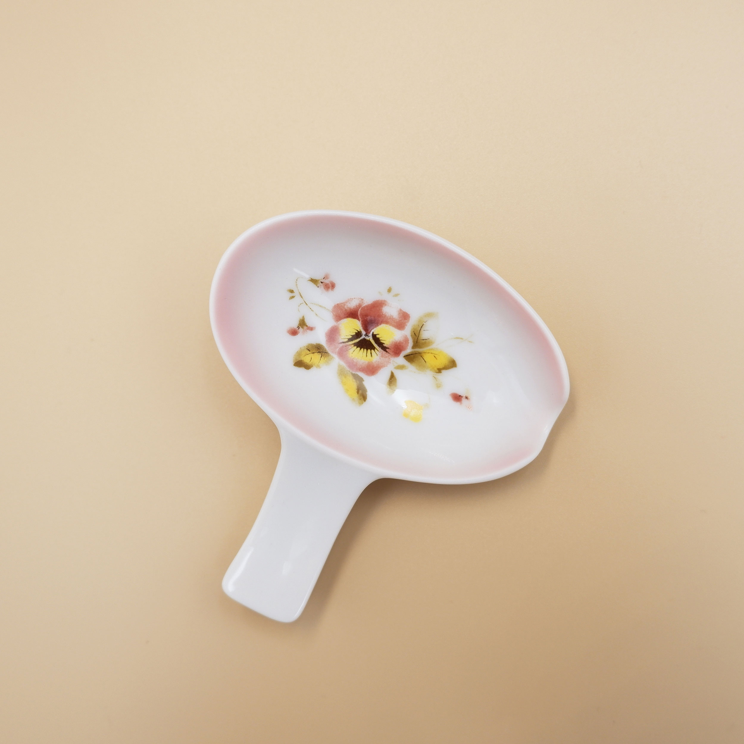 パンジー　スプーンレスト