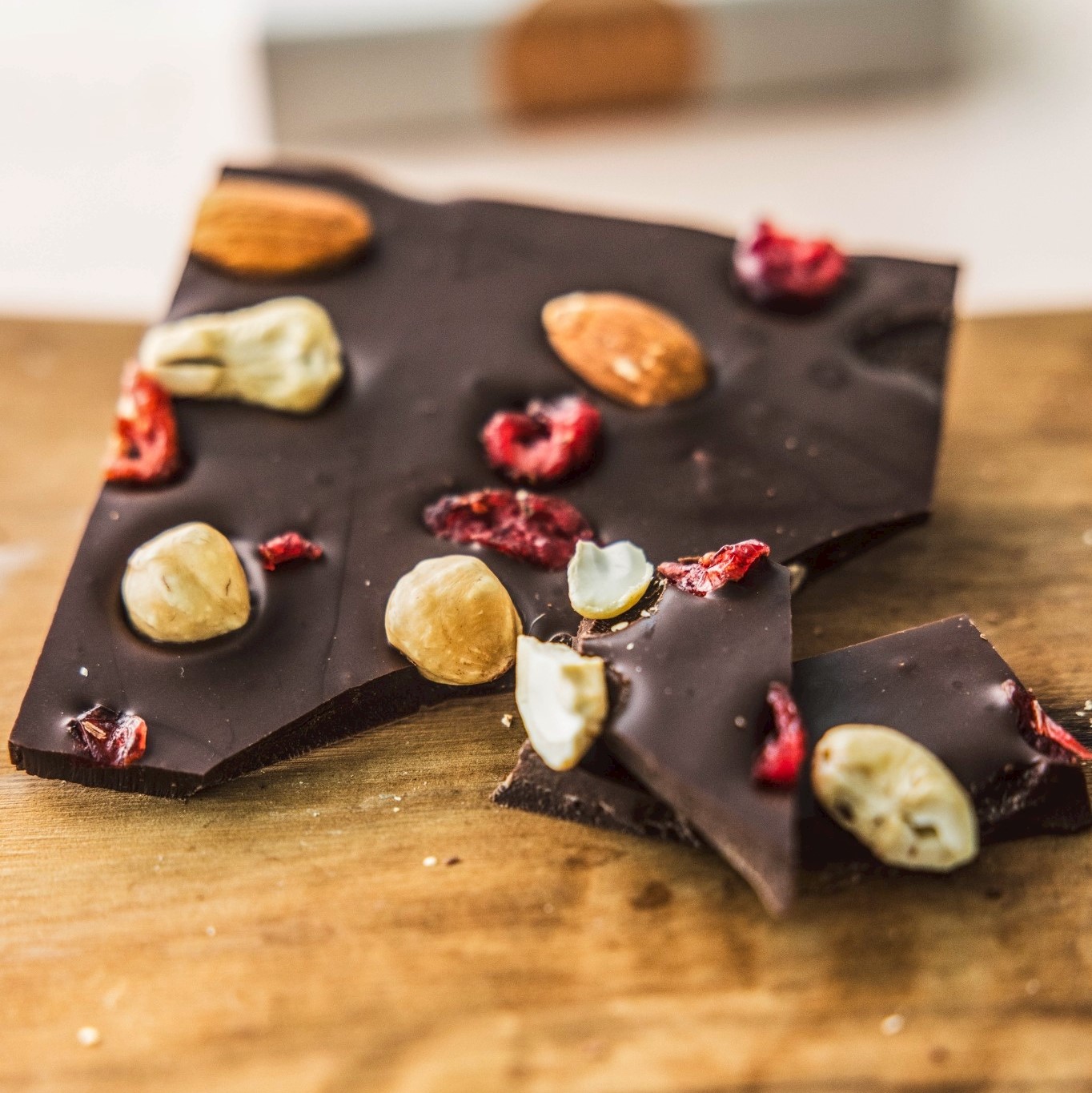 チョコレートバーク  ナッツ＆クランベリー