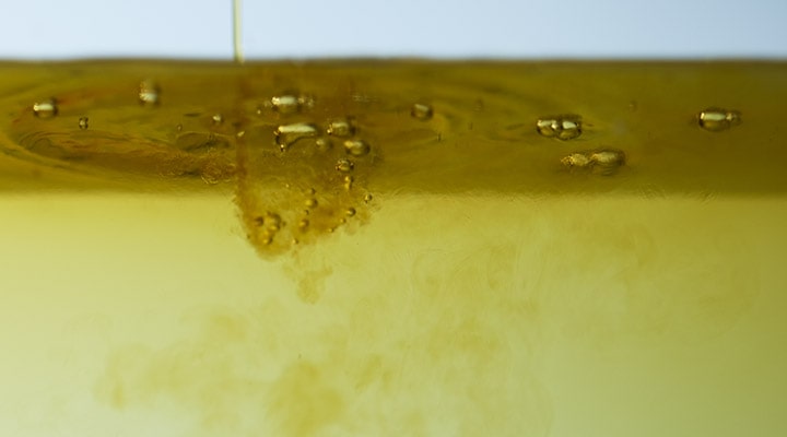 お風呂に入れた薬用入浴剤のイメージ
