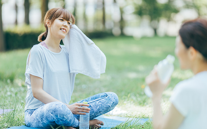 夏の乾燥肌と紫外線イメージ