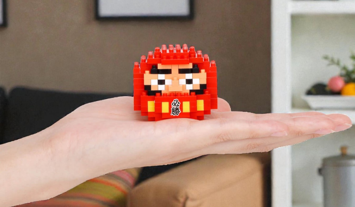 ギフトにも、願い事にも。縁起物「だるま」をナノブロックでつくって、新年を彩る