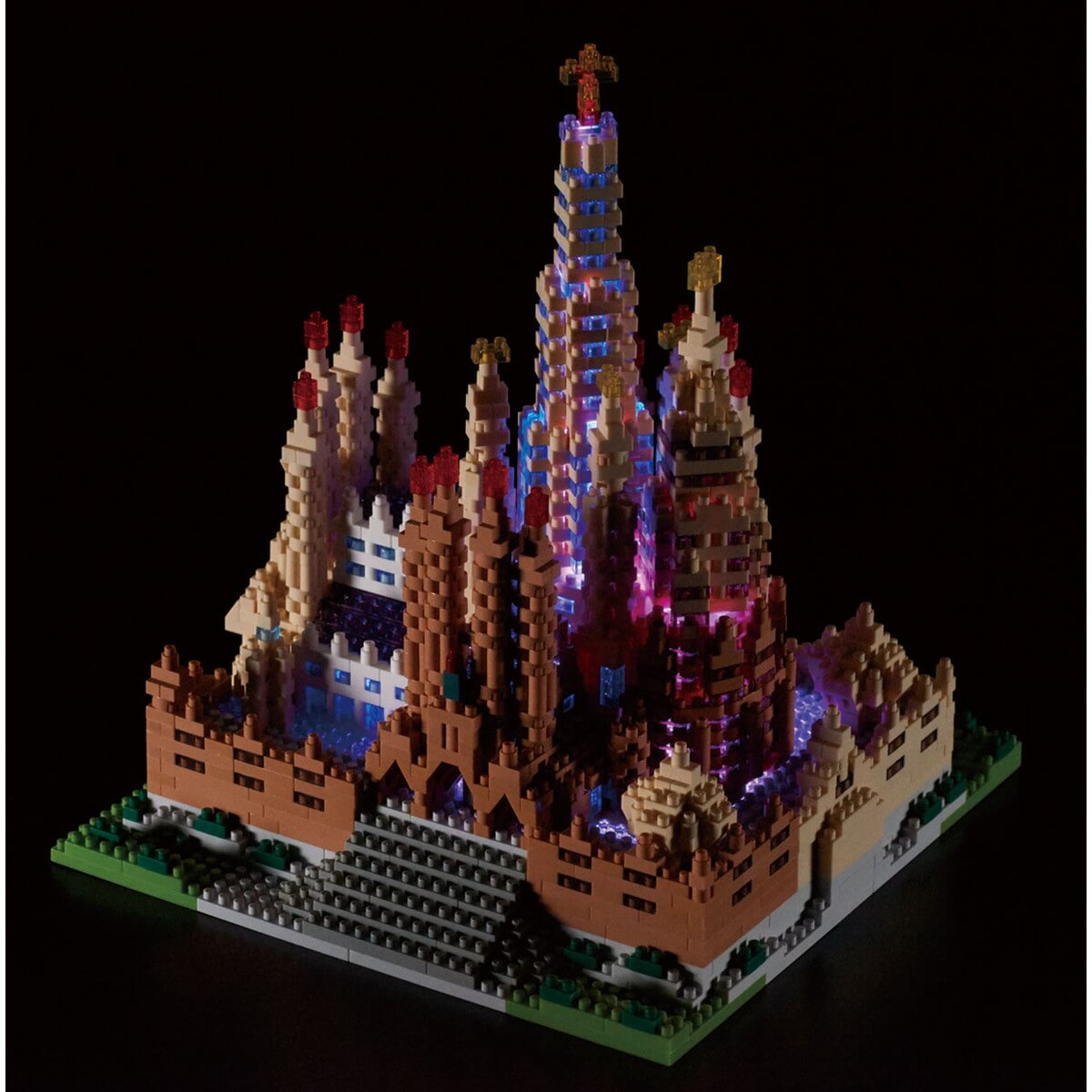 ナノブロック サグラダファミリア デラックスエディション