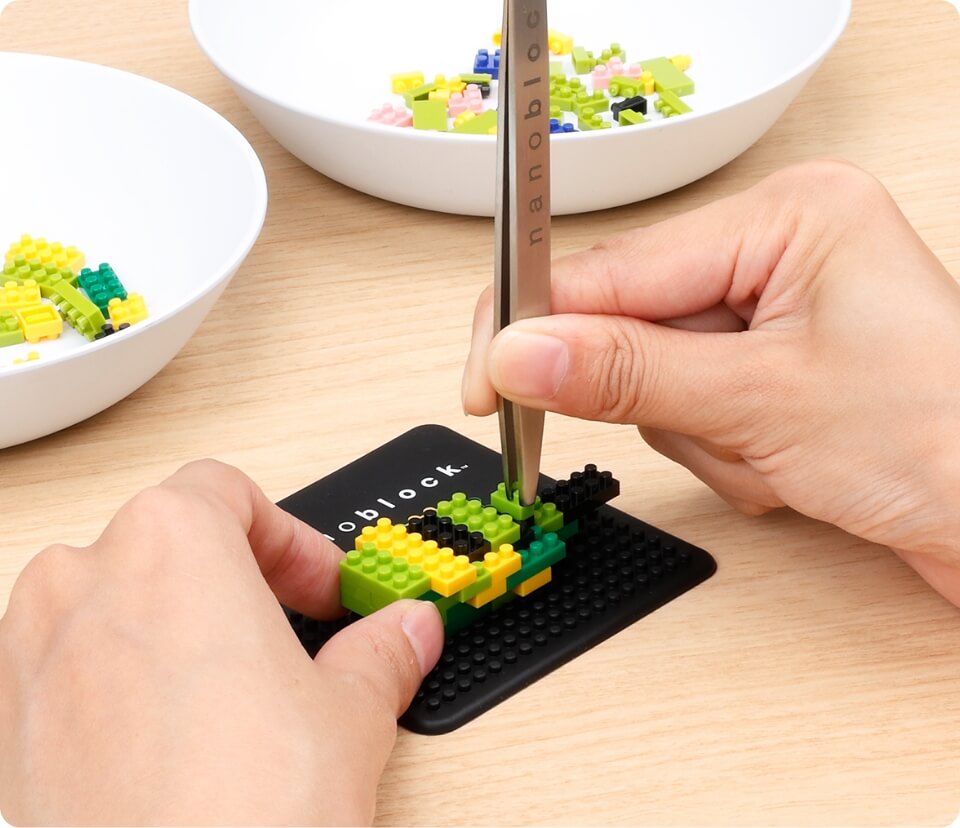 組み間違えちゃった…。そんな時はピンセットを使って解決︕