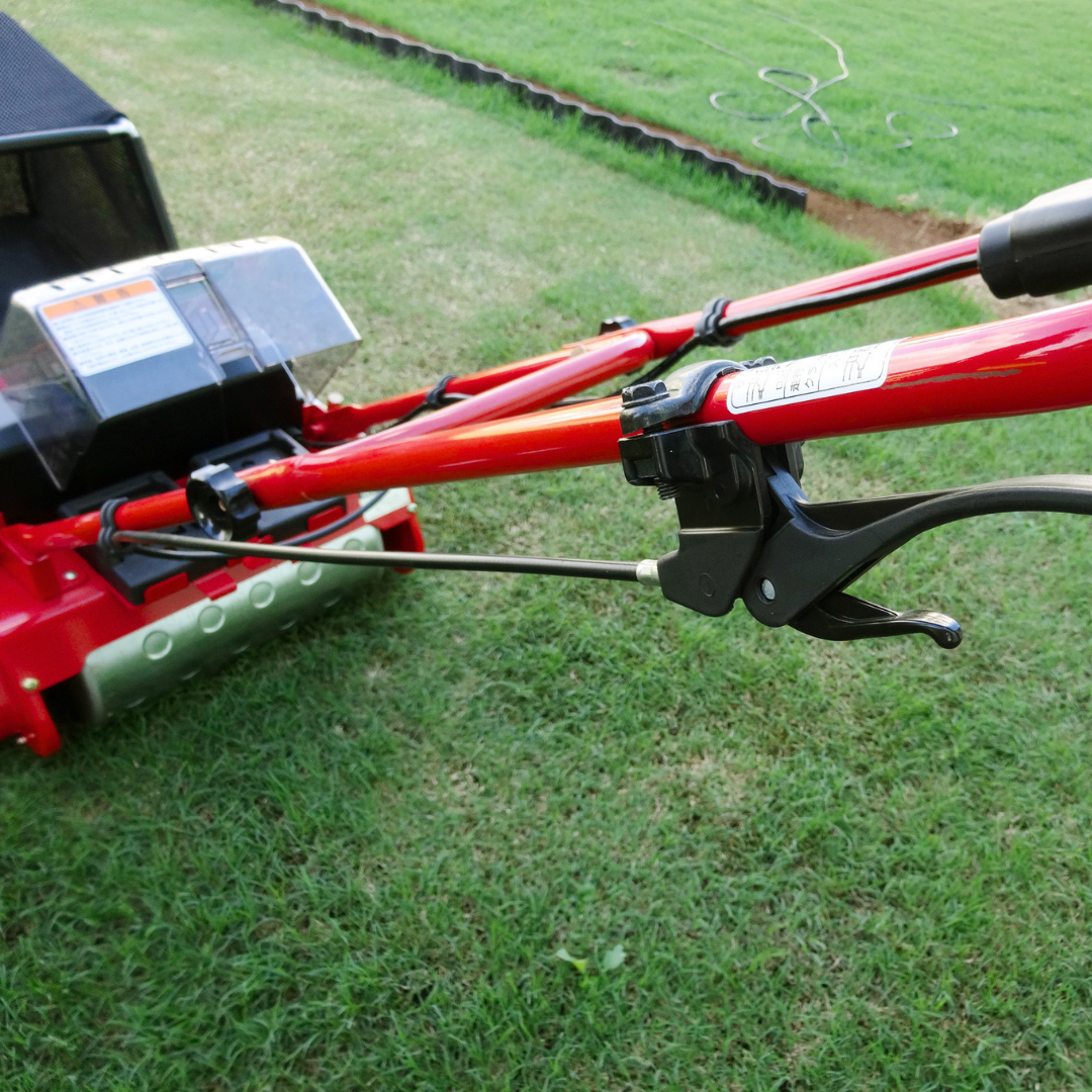 ＜充電芝刈機＞ECO MOWER　エコモ3000