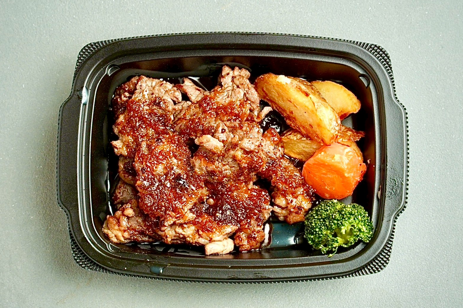 [定期] 霜降り和牛中落ちステーキENDO特製オニオン和風ソース