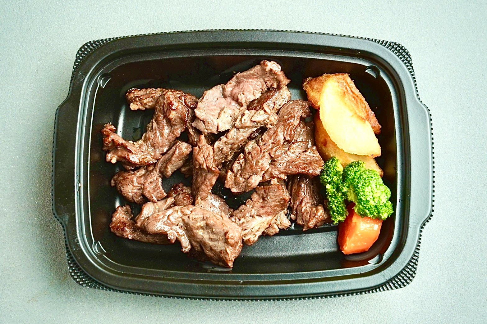 肉厚！柔らかハラミステーキENDO特製オニオン和風ソース