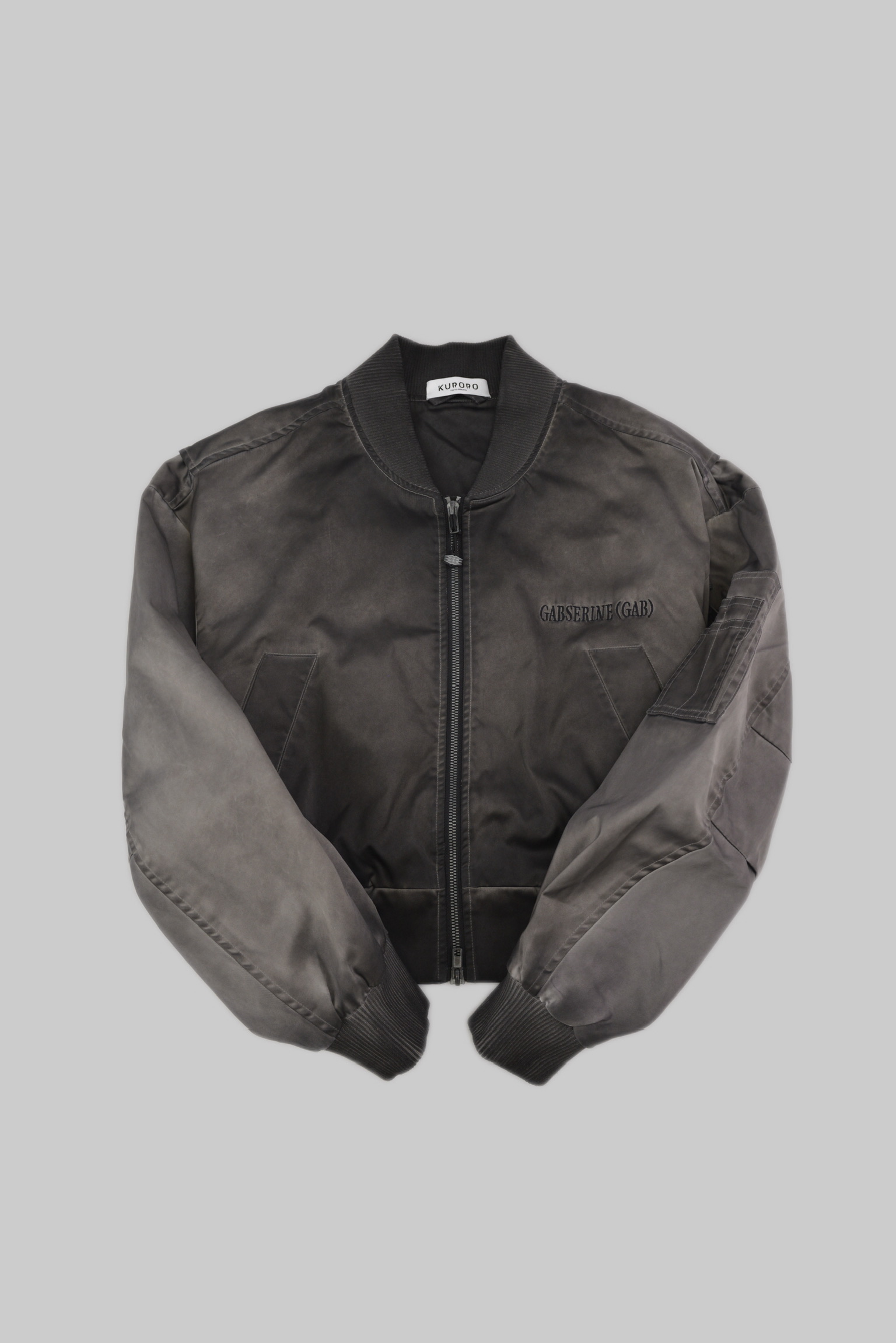 レディース タイトフィット MA-1 ボンバージャケット（GABSERINEロゴ） (Ladies’ Tight Fit MA-1 Bomber Jacket with GABSERINE Logo) サイズ: S