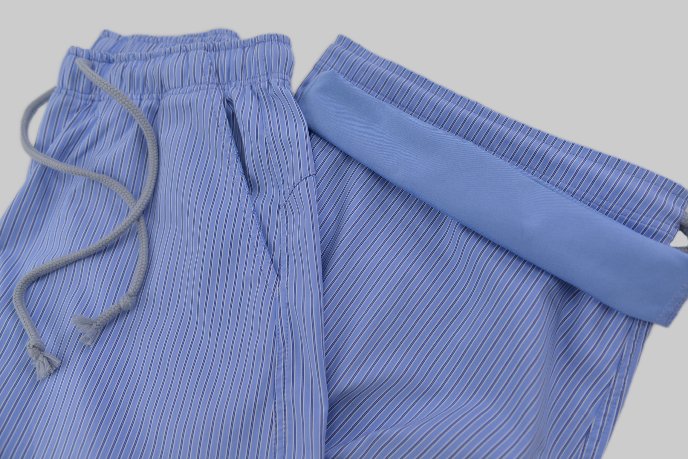 Blue Stripe Relaxed Nylon Pants / ブルーストライプリラックスナイロンパンツ サイズ: M