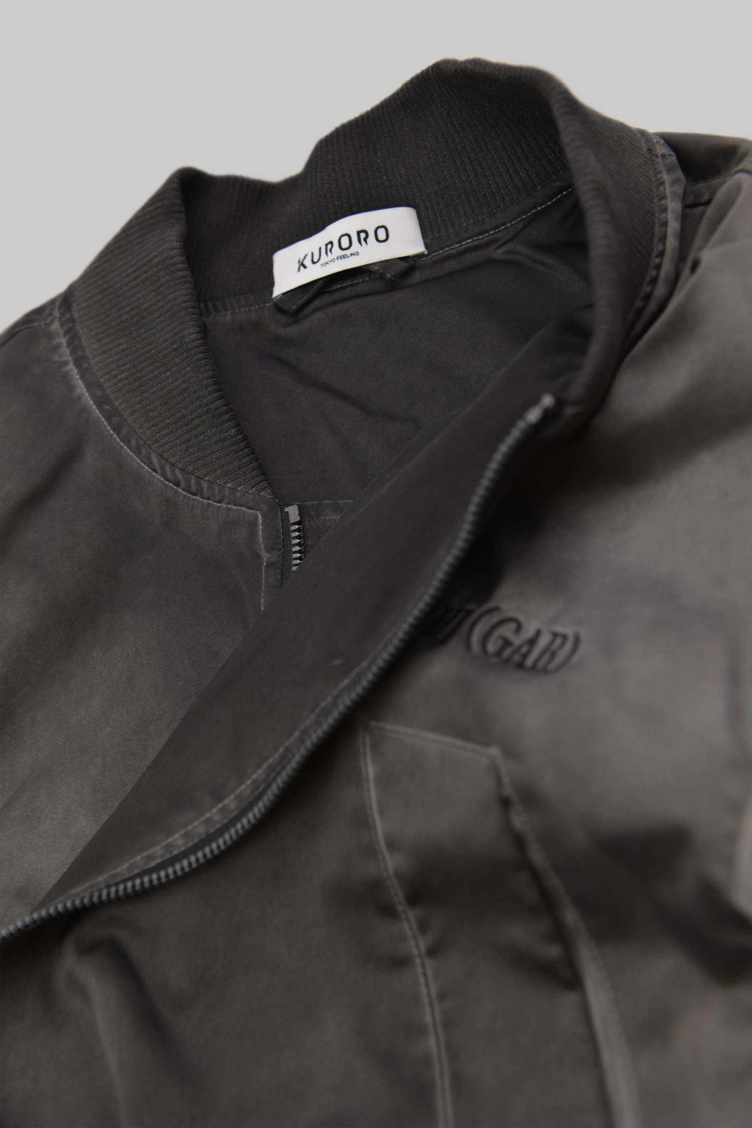 レディース タイトフィット MA-1 ボンバージャケット（GABSERINEロゴ） (Ladies’ Tight Fit MA-1 Bomber Jacket with GABSERINE Logo) サイズ: S