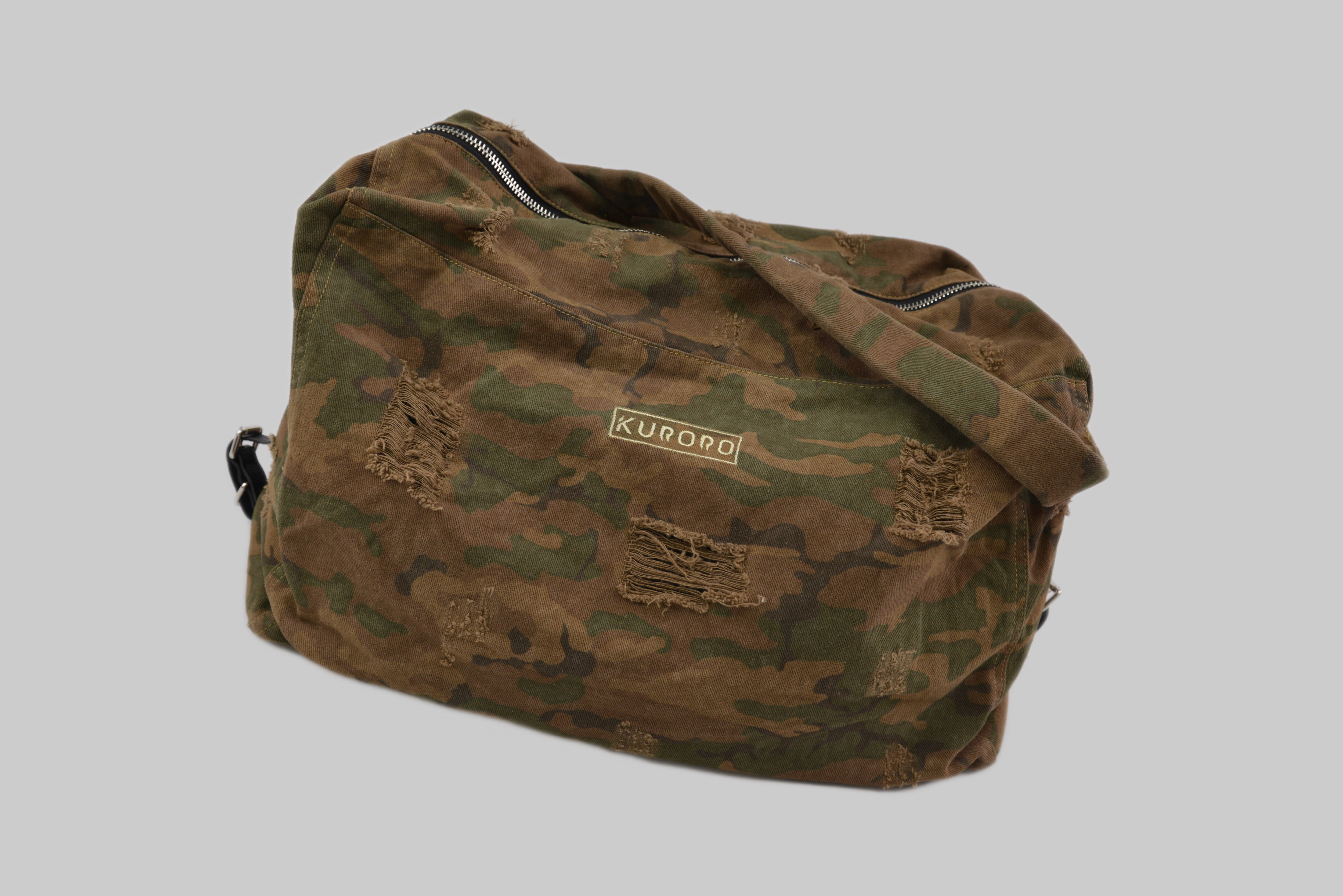 KURORO Tactical Multi-Pocket Crossbody Bag （クロロ タクティカル マルチポケット クロスボディバッグ）ブラウンカモ