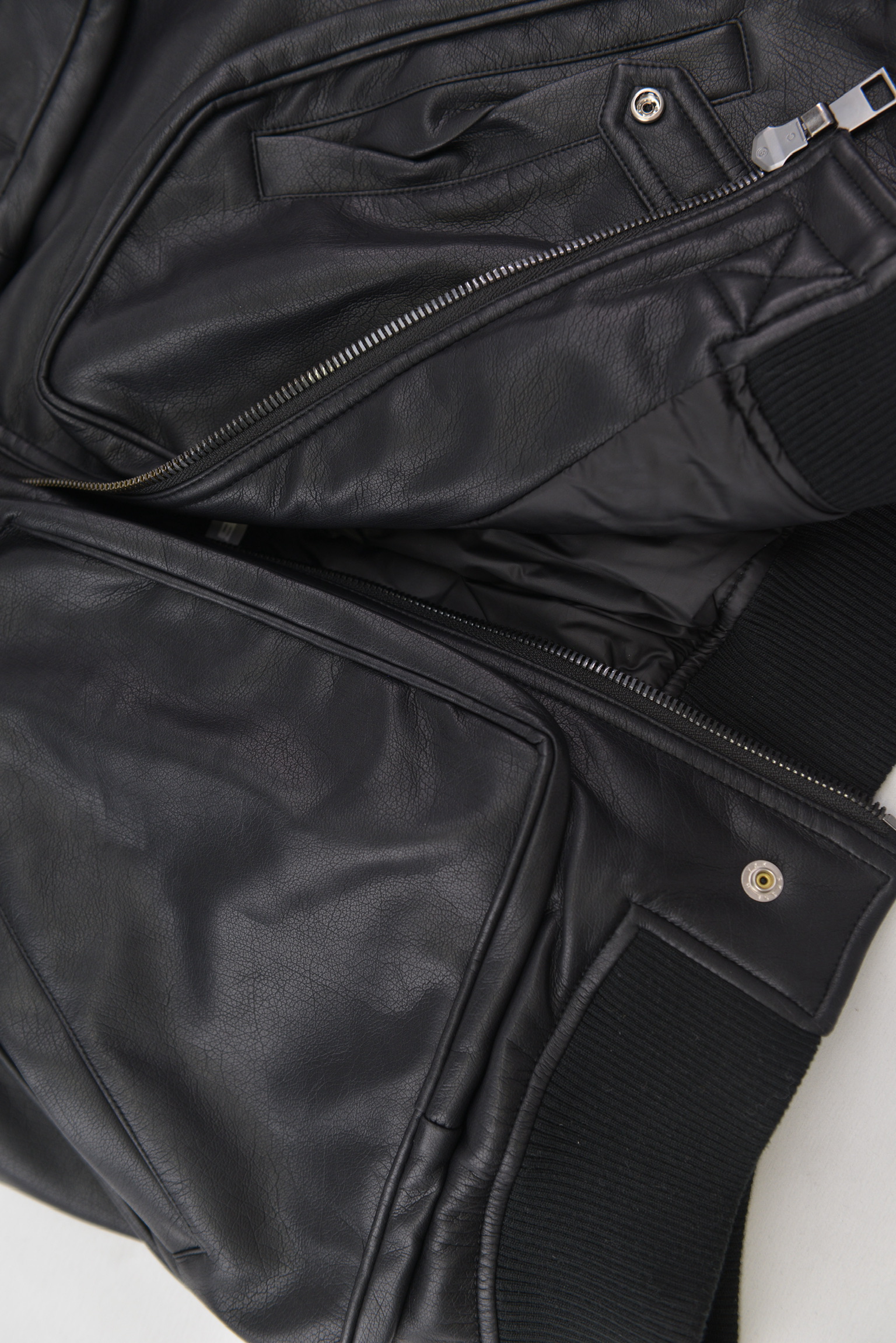 KURORO マルチポケット レザーボンバージャケット　Black サイズ: M