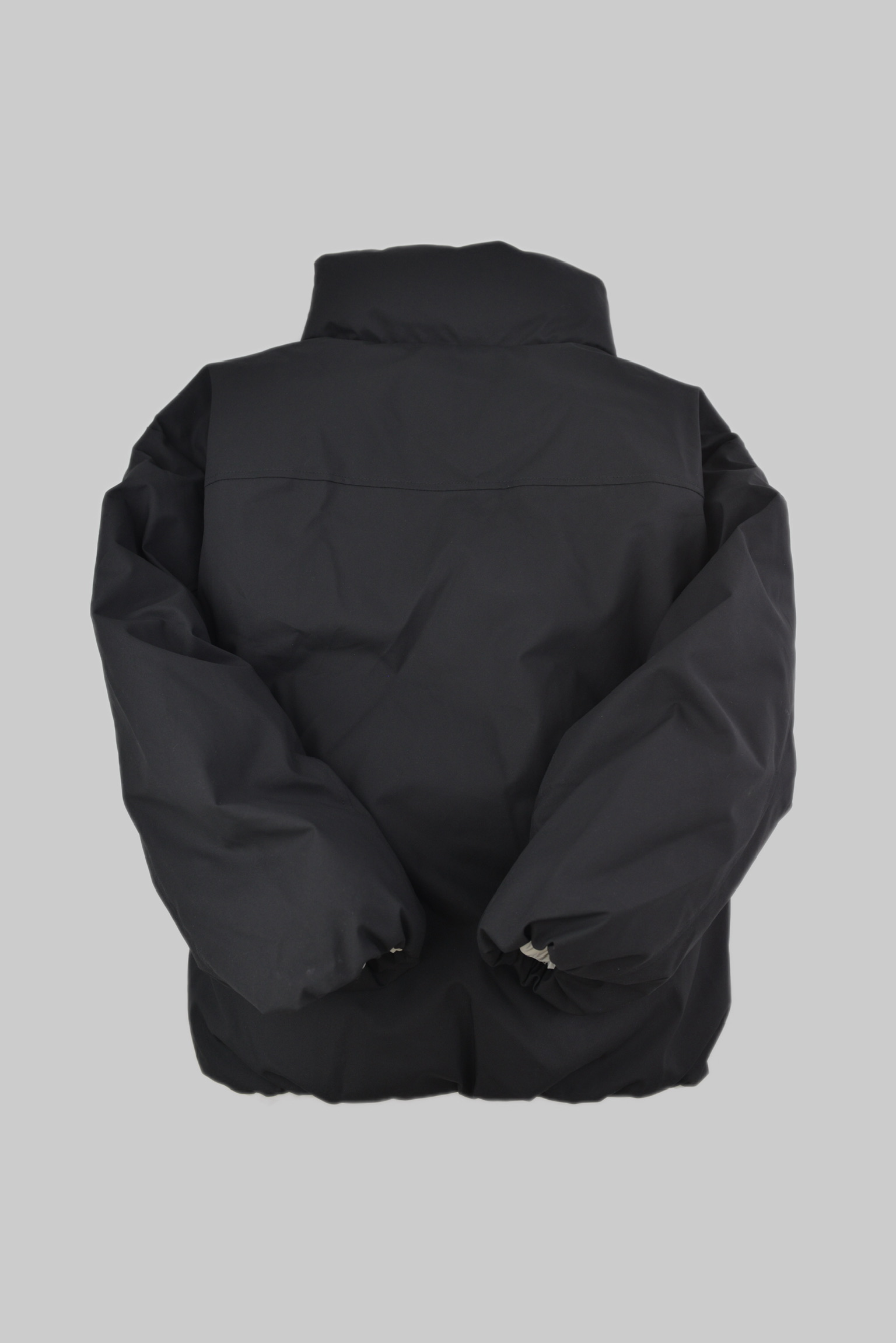 KURORO Reversible High-Neck Down Jacket / リバーシブルハイネックダウンジャケット サイズ: M