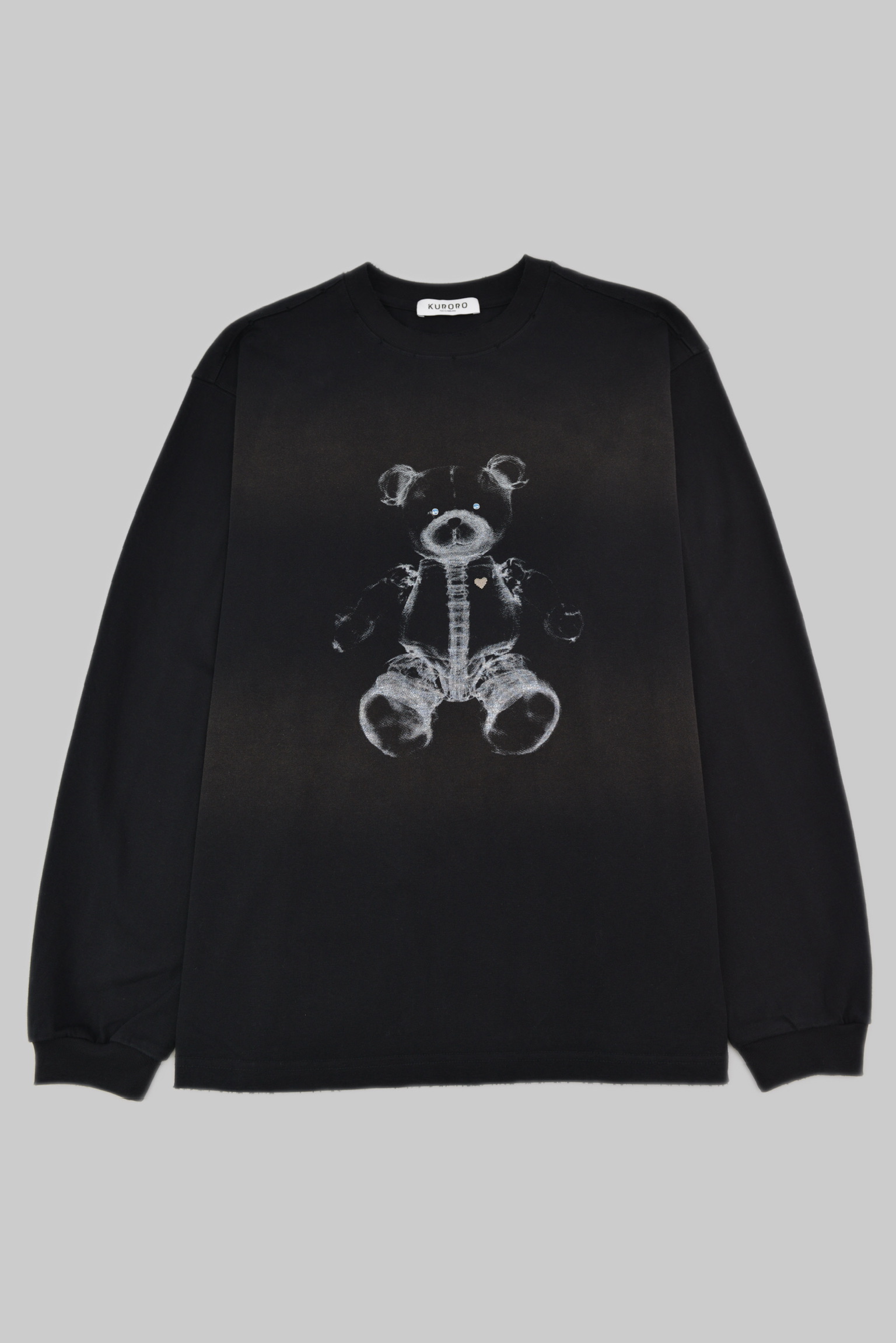 スケルトンベア グラフィック ロングスリーブTシャツ (Skeleton Bear Graphic Long Sleeve T-Shirt)