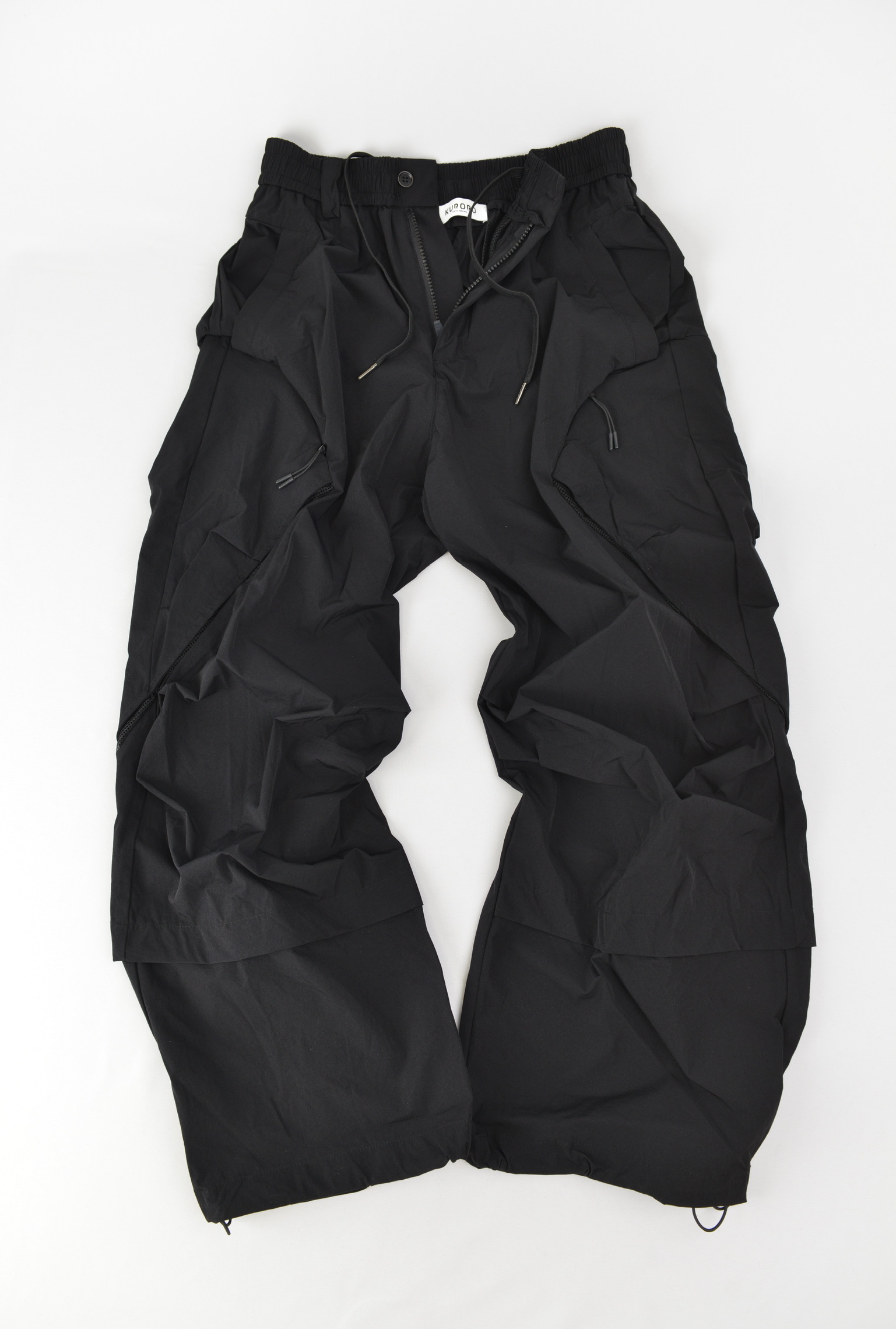 テックパンツ　ブラック