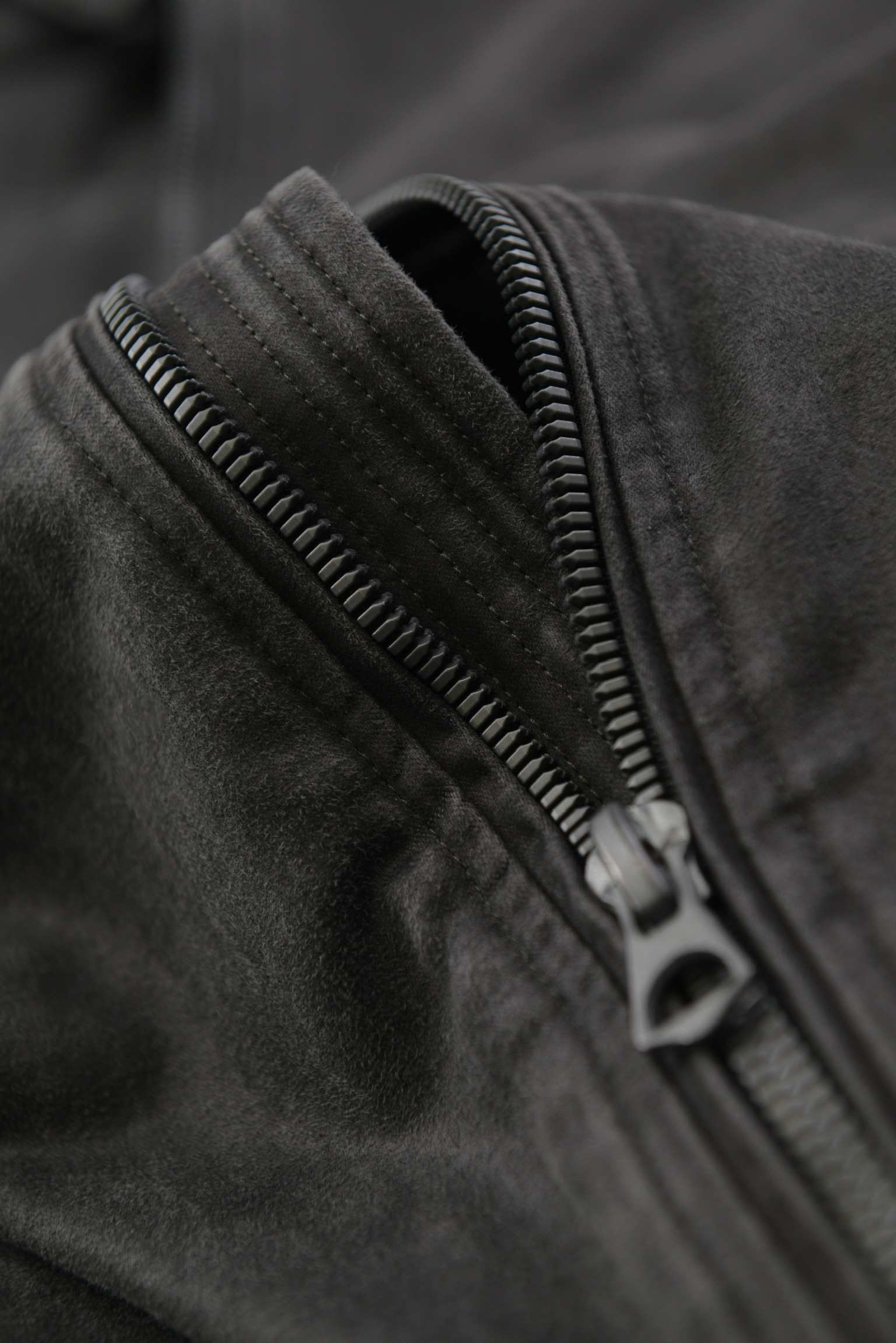 KURORO Essential Down Jacket　エッセンシャル ダウンジャケット　Charcoal Black  サイズ: M