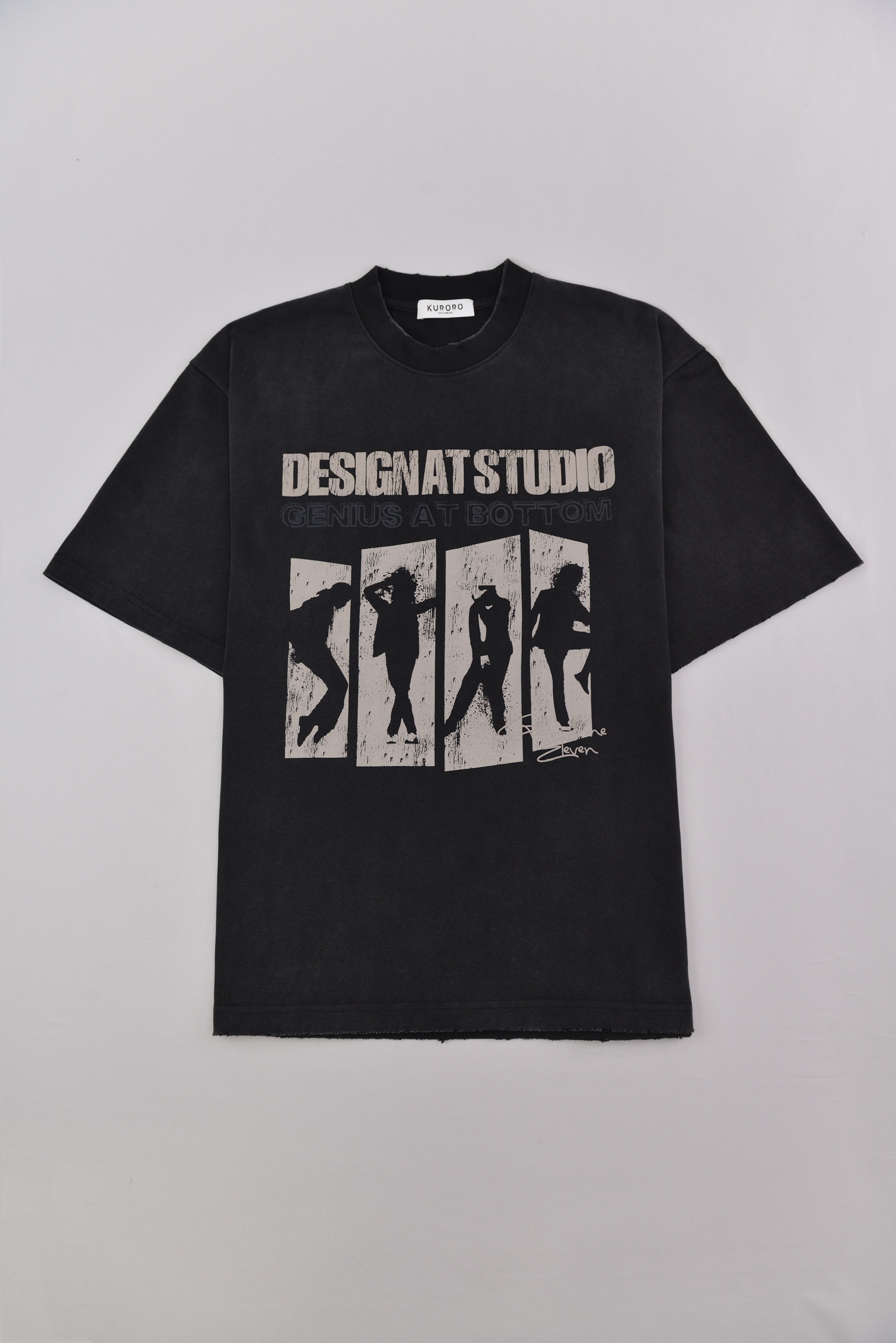 DESIGN AT STUDIO グラフィックロゴTシャツ / ブラック
