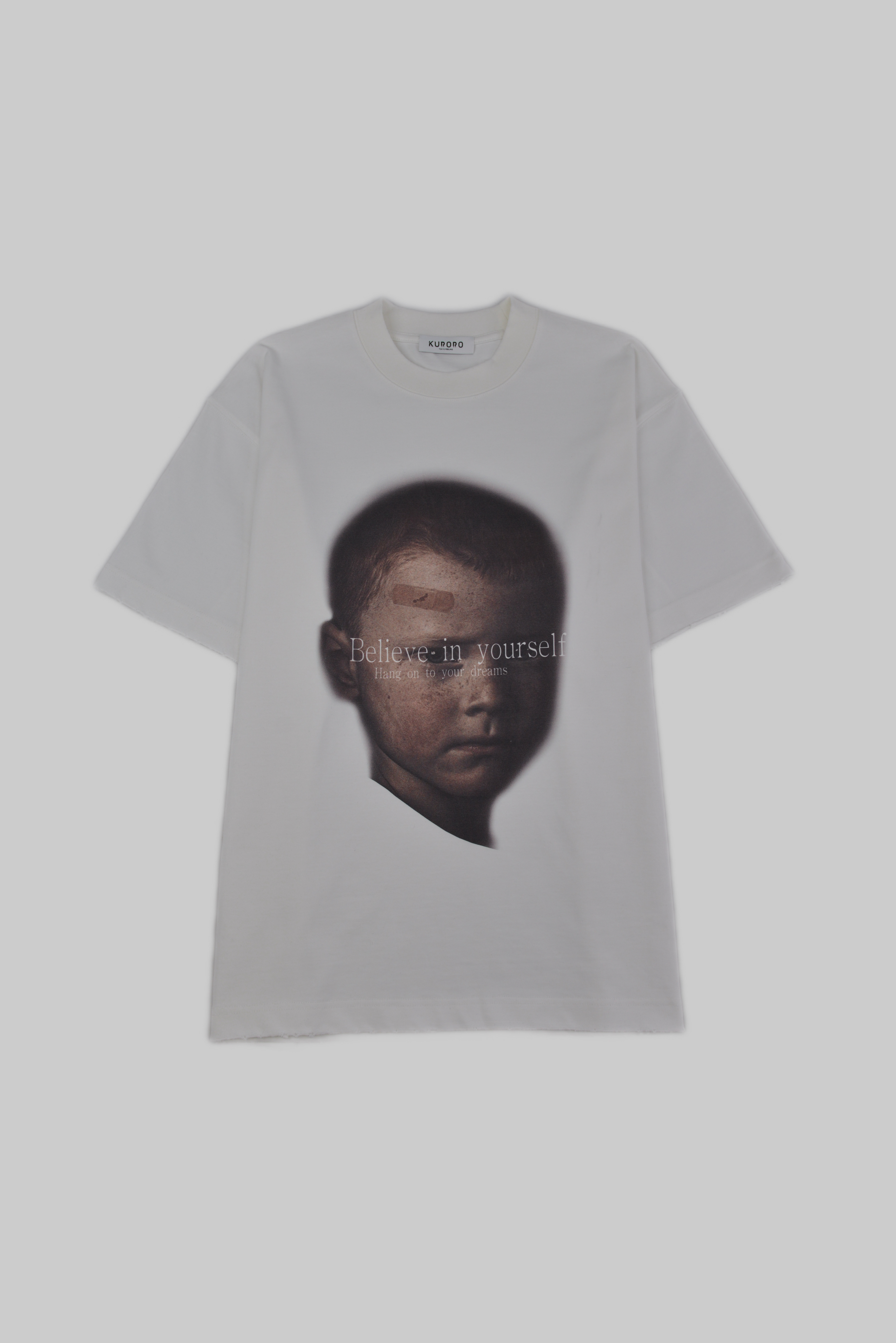 ビリーブフェイス グラフィックT　　ホワイト サイズ: S