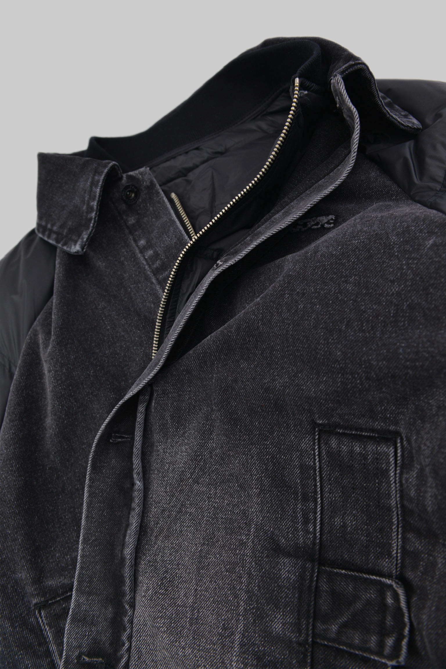 KURORO HYBRID DENIM DOWN JACKET – BLACK ON BLACK ハイブリッド デニムダウンジャケット〈オールブラック〉 サイズ: M