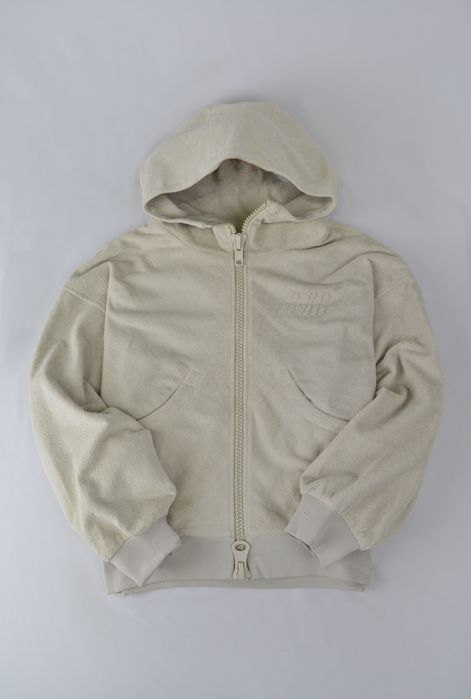 フリースジップアップブルゾン　ライトグレー