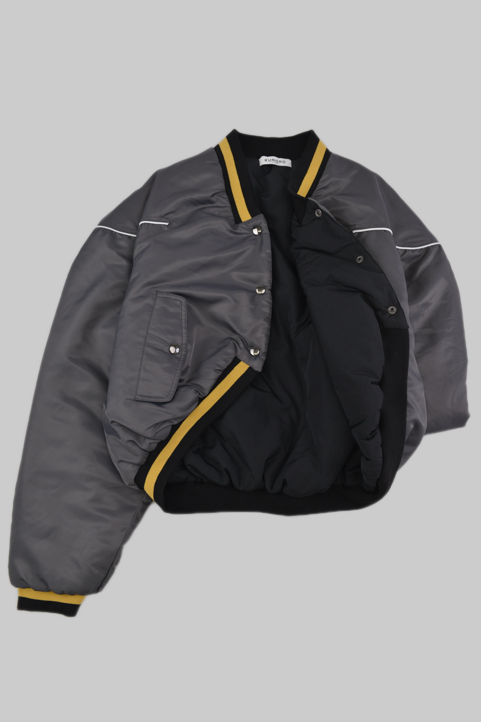 KURORO クロップドボリュームスタジャン KURORO Cropped Volume Stadium Jacket　グレー サイズ: M