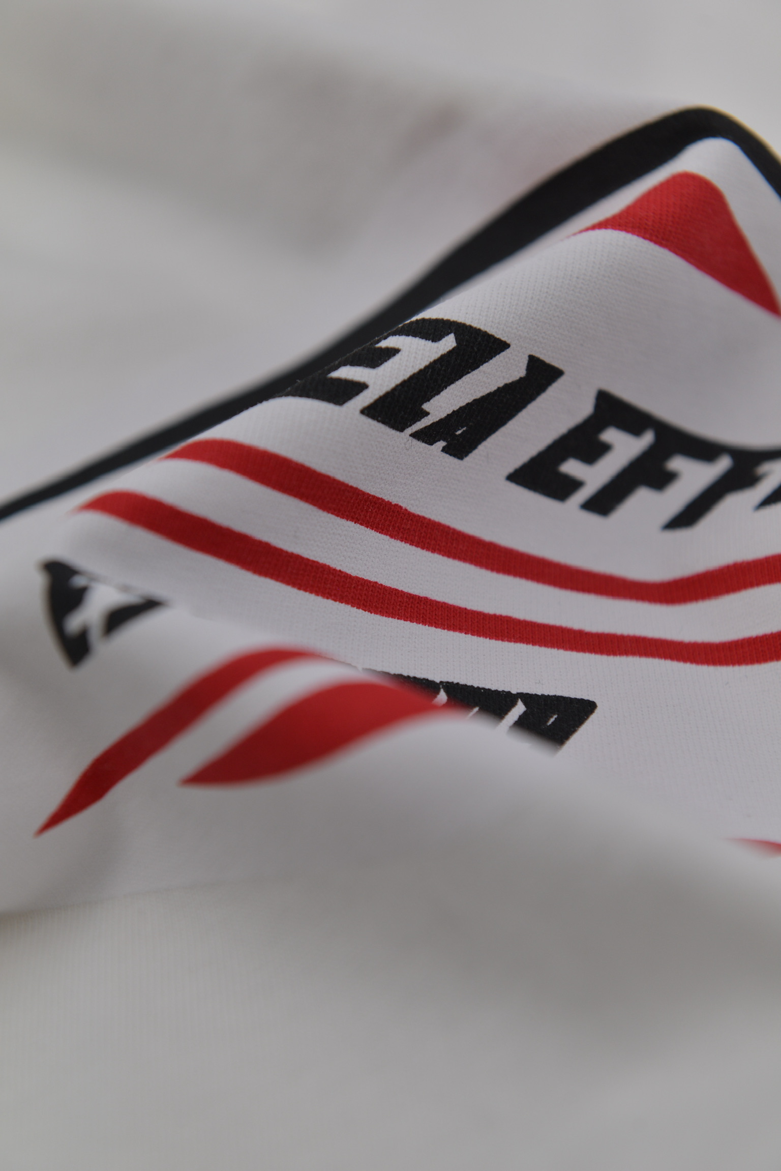 Speed Effect Graphic Tee サイズ: M