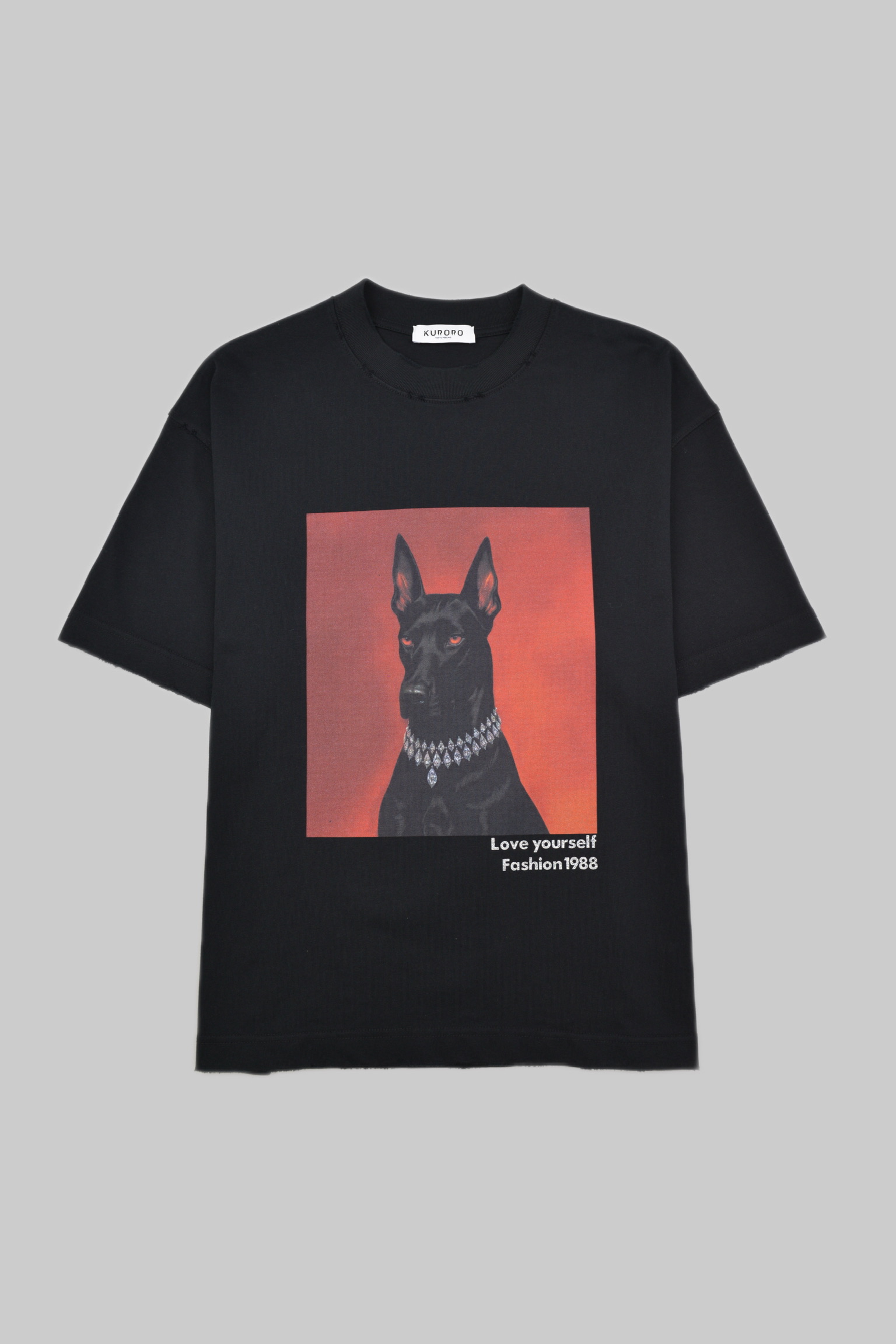 ドーベルマンフォトグラフィックTシャツ ブラック サイズ: M