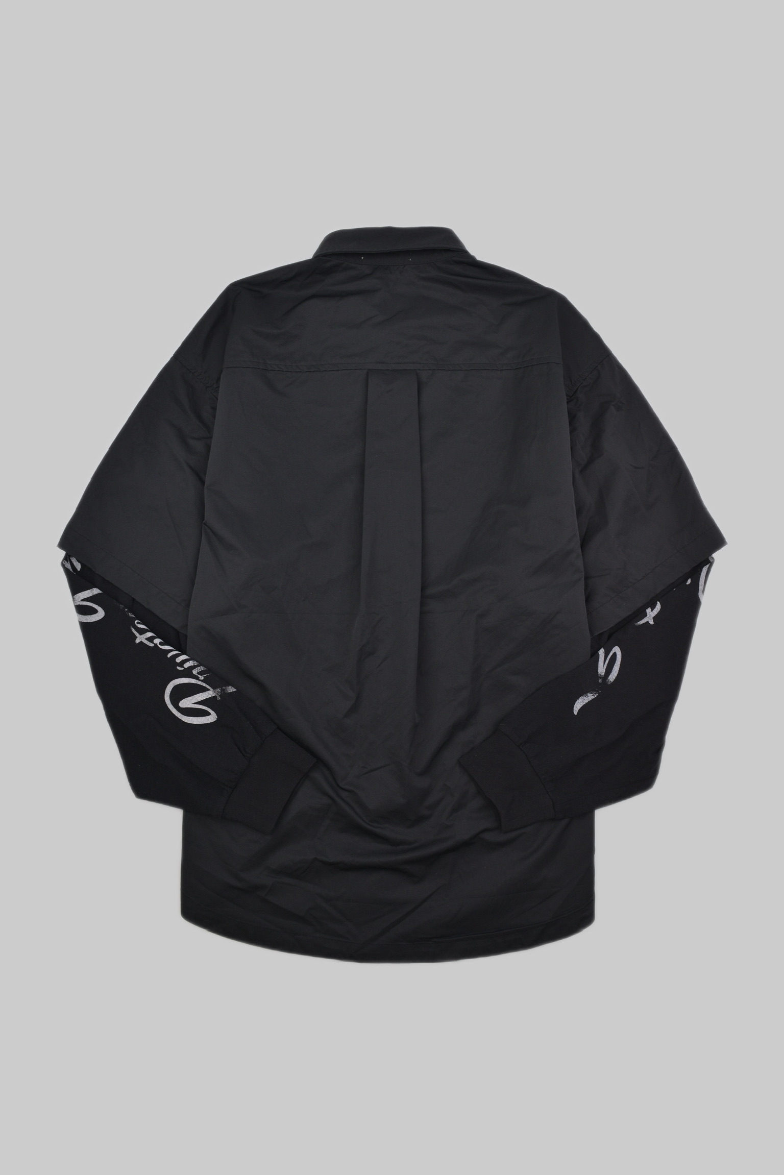 Vintage Layered Script Shirt （ヴィンテージ レイヤード スクリプト シャツ)     Jet Black サイズ: S