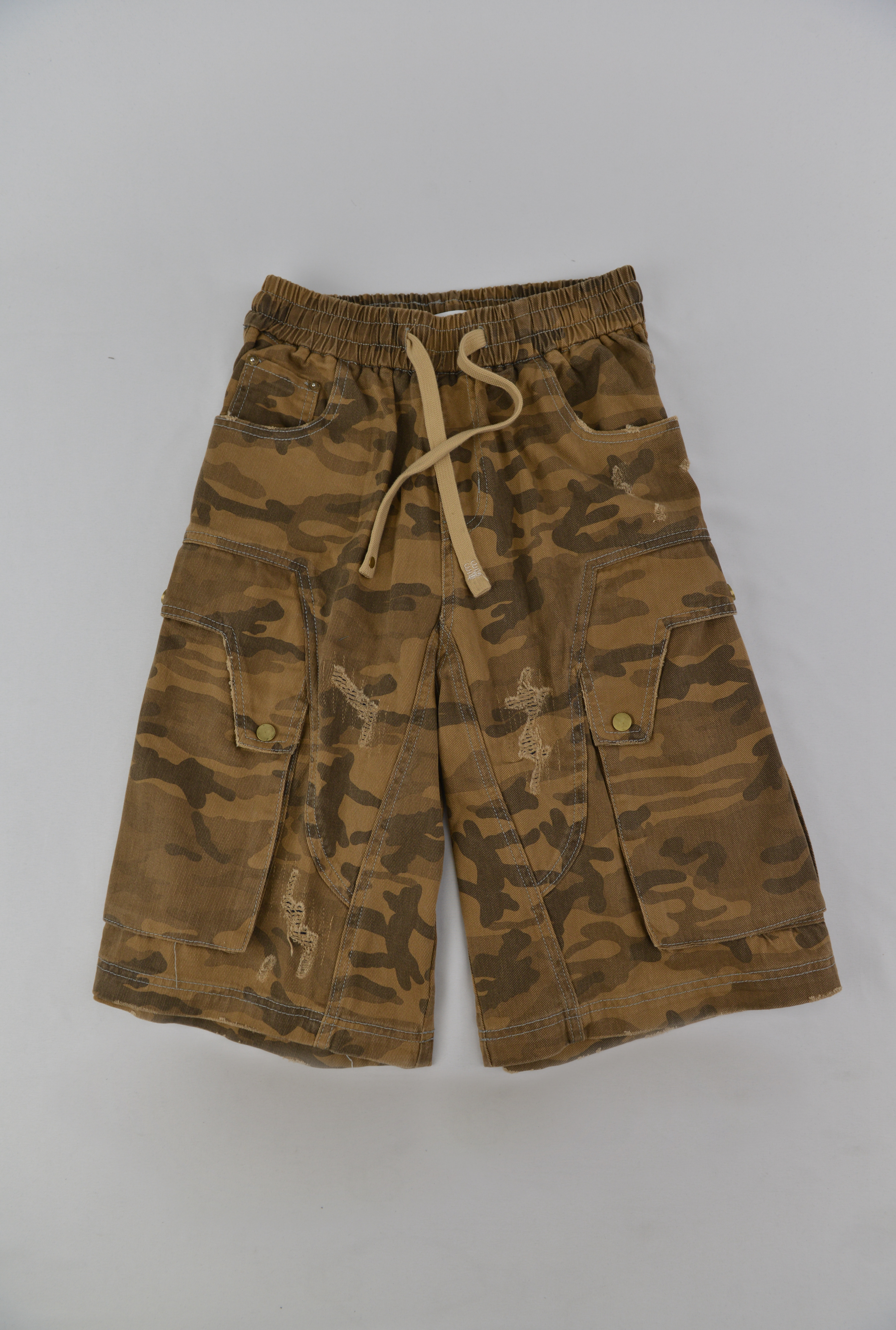 KURORO ヴィンテージカモカーゴショーツ