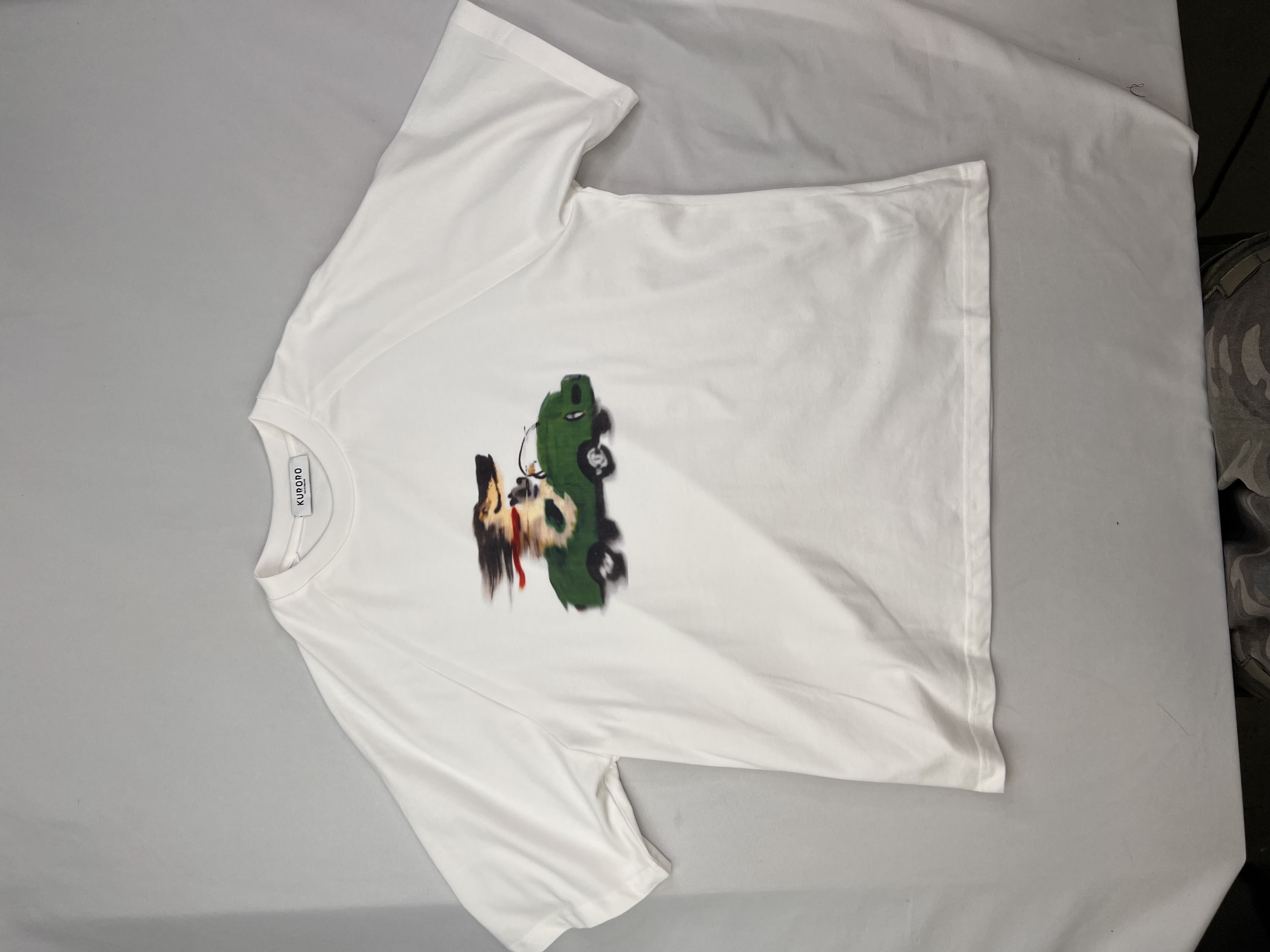 スピードドッグ グラフィックTシャツ　    ホワイト サイズ: S