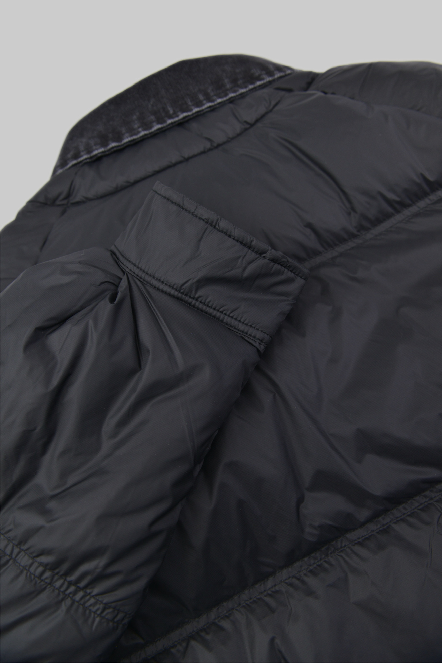 KURORO HYBRID DENIM DOWN JACKET – BLACK ON BLACK ハイブリッド デニムダウンジャケット〈オールブラック〉 サイズ: M