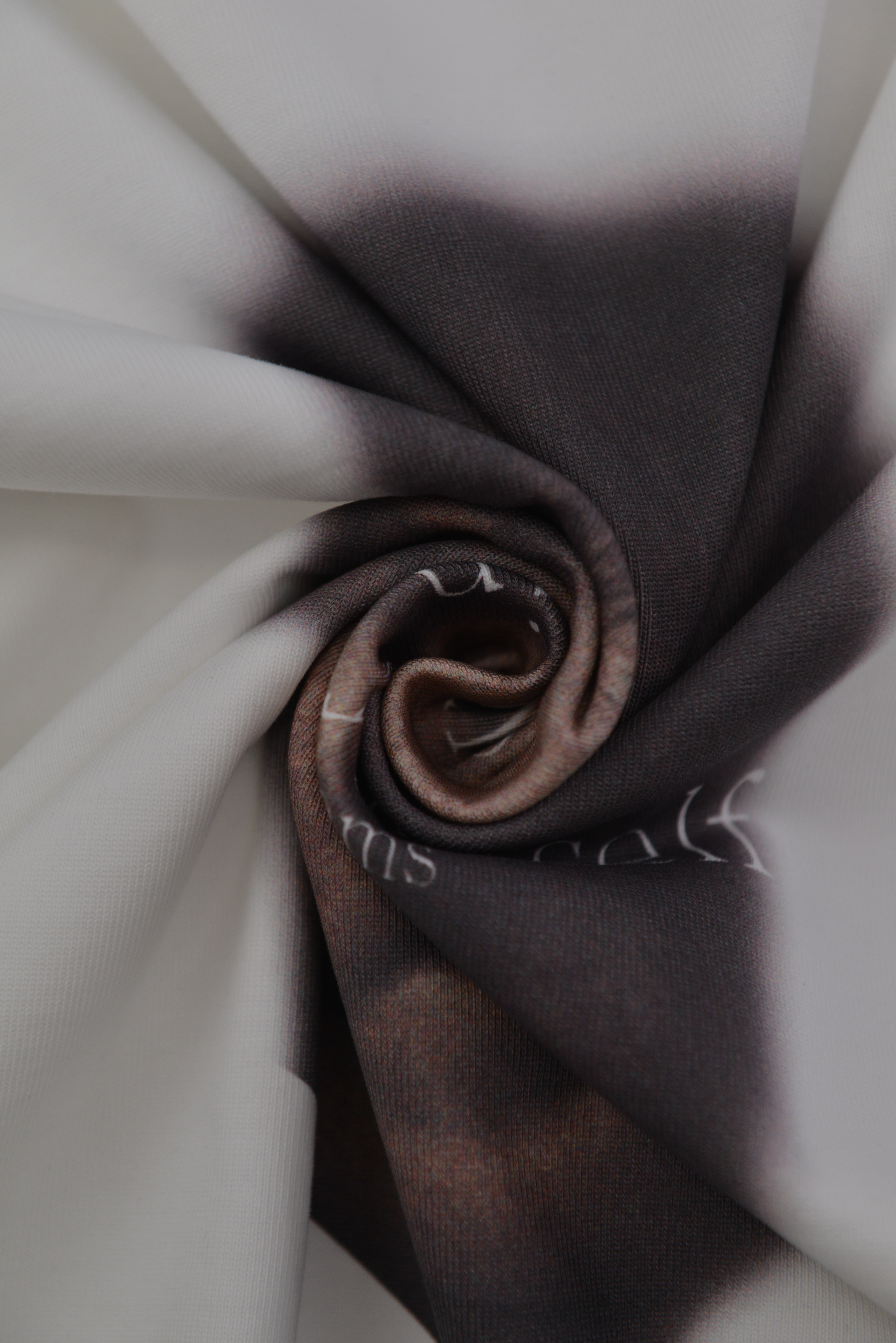 ビリーブフェイス グラフィックT　　ホワイト サイズ: S