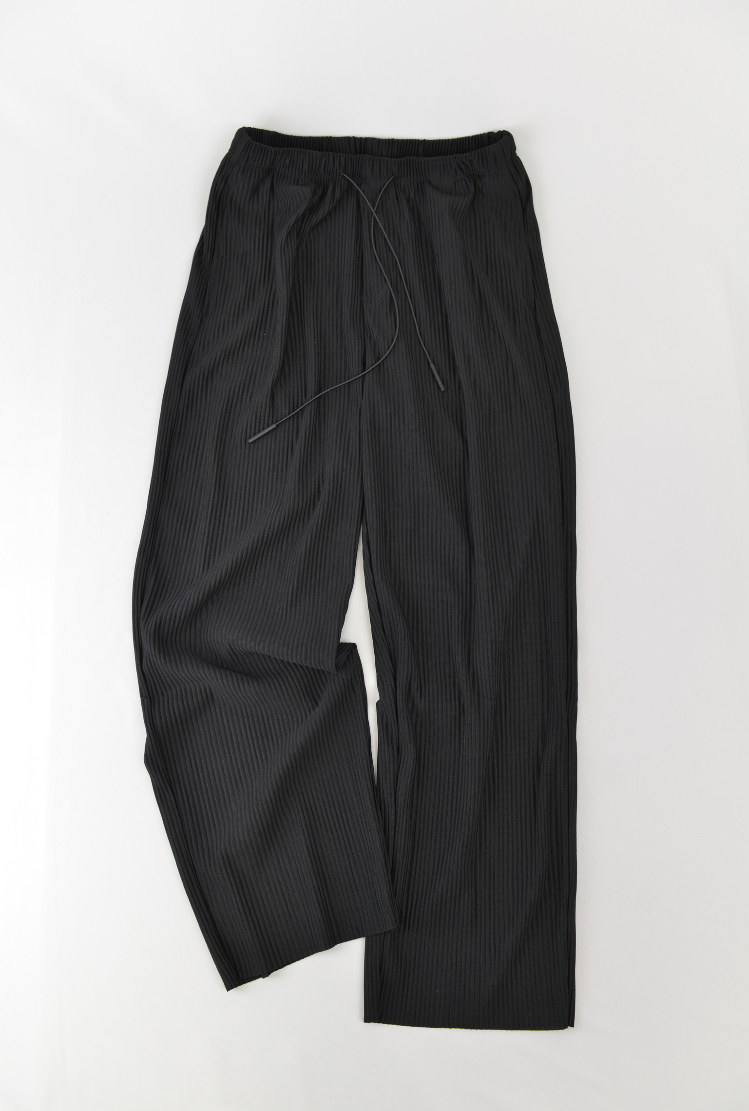 テックプリーツパンツ