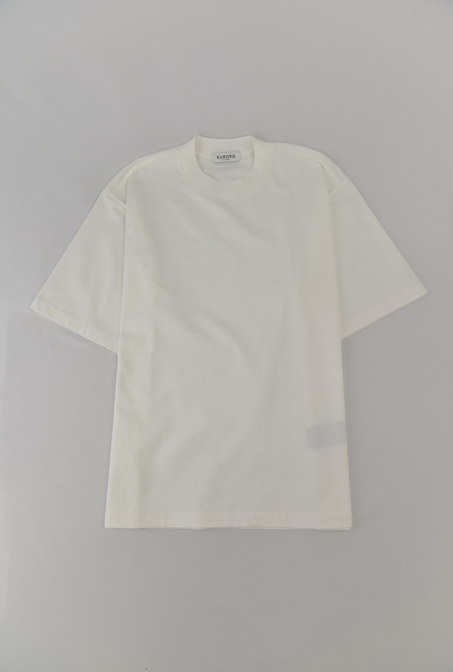 タックデザインTシャツ　ホワイト