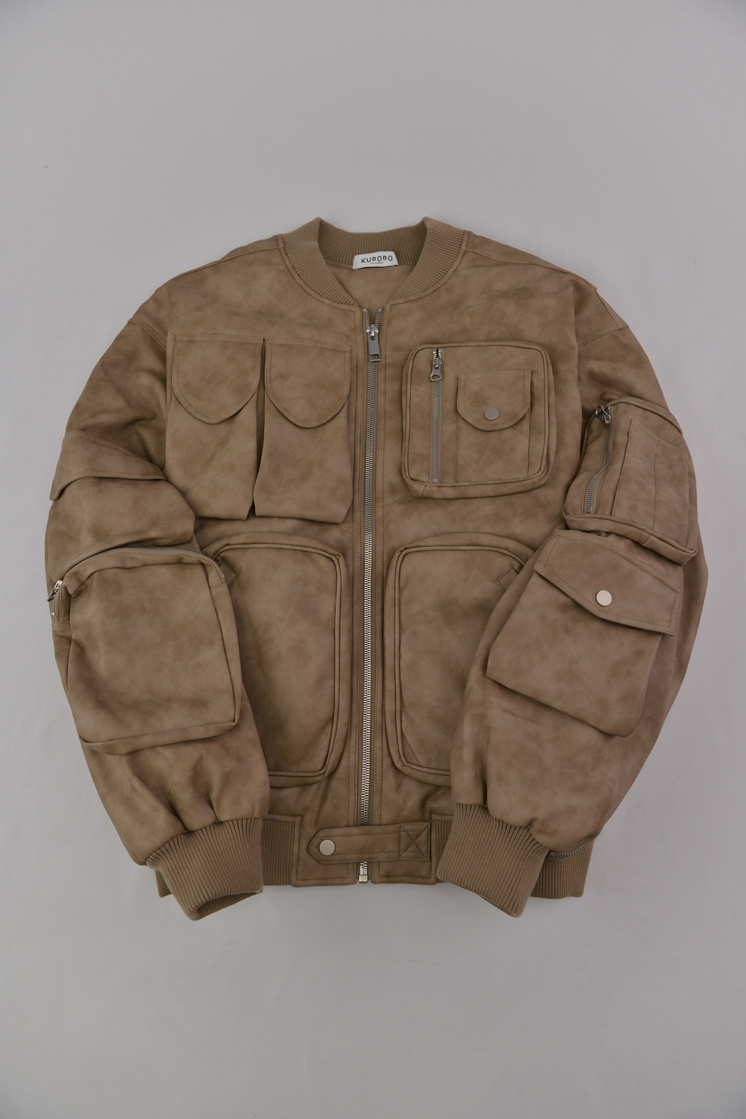 KURORO マルチポケット レザーボンバージャケット　サンドベージュ サイズ: L