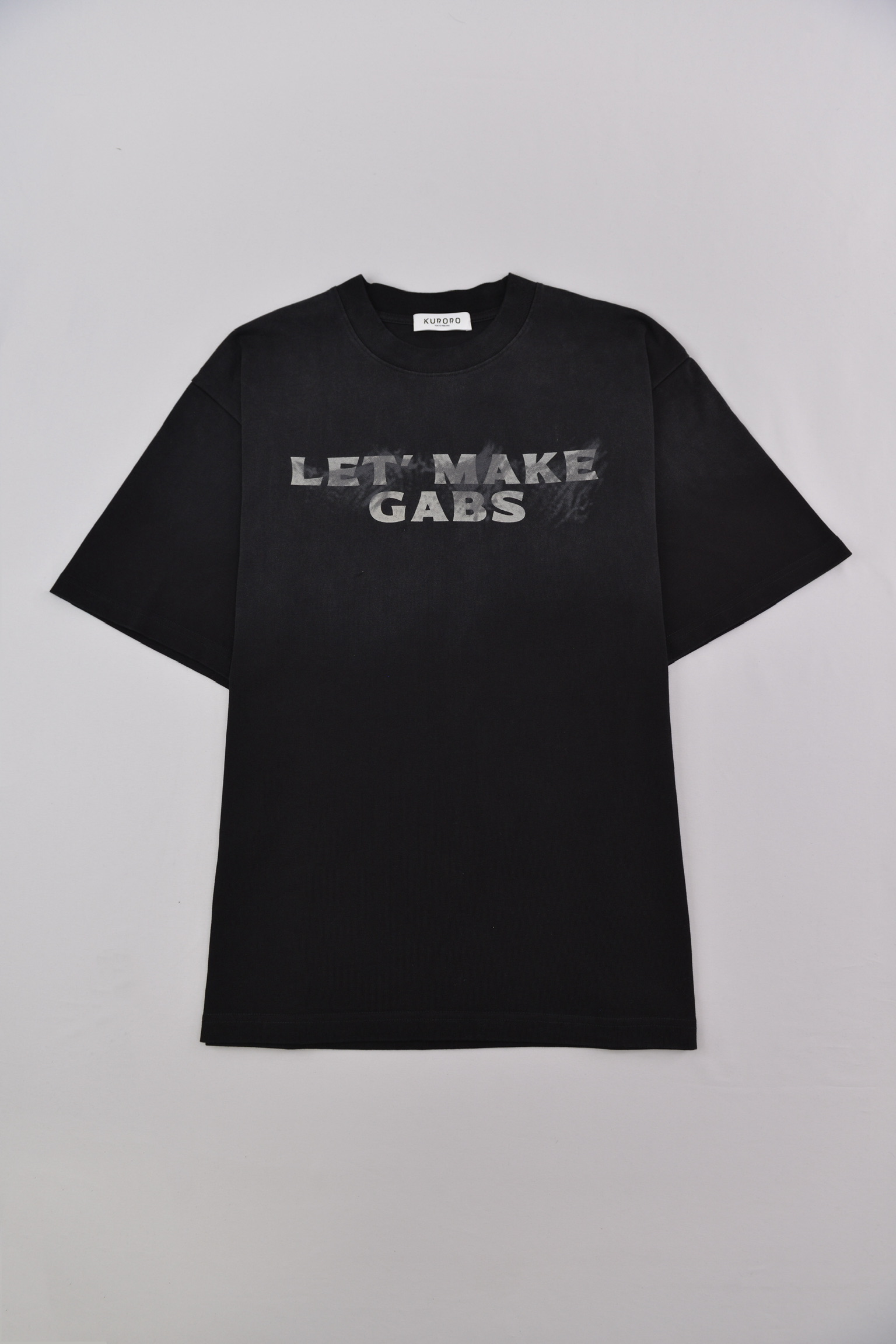 LET’S MAKE GABS ロゴプリントTシャツ / ブラック