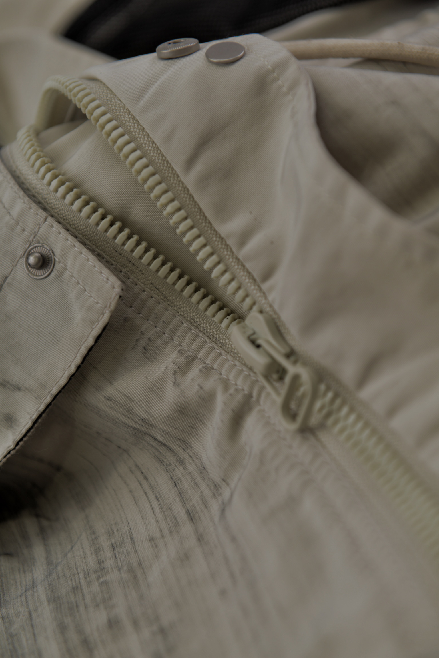 ウォッシュドライトグレーパーカジャケット サイズ: M