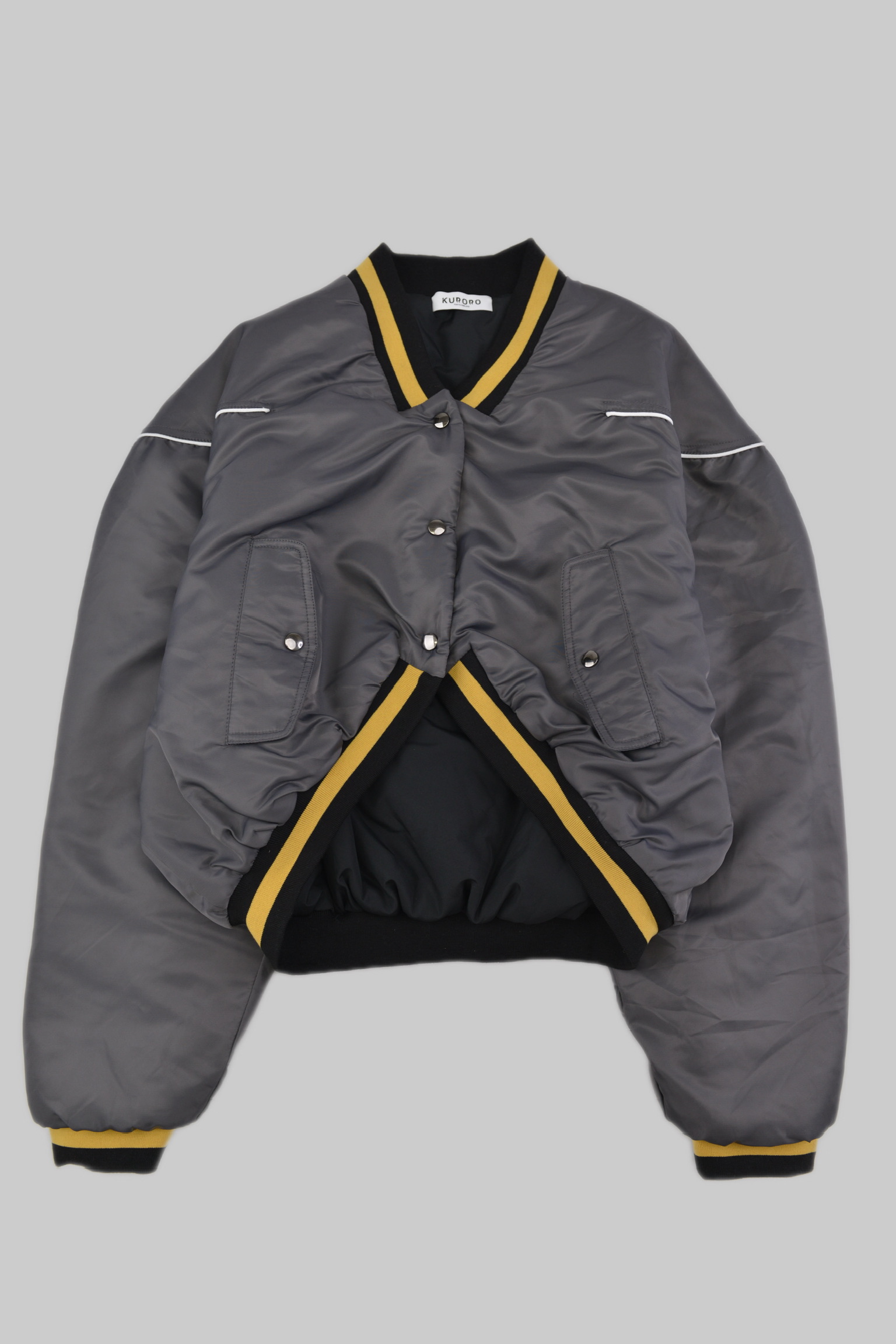 KURORO クロップドボリュームスタジャン KURORO Cropped Volume Stadium Jacket　グレー サイズ: M