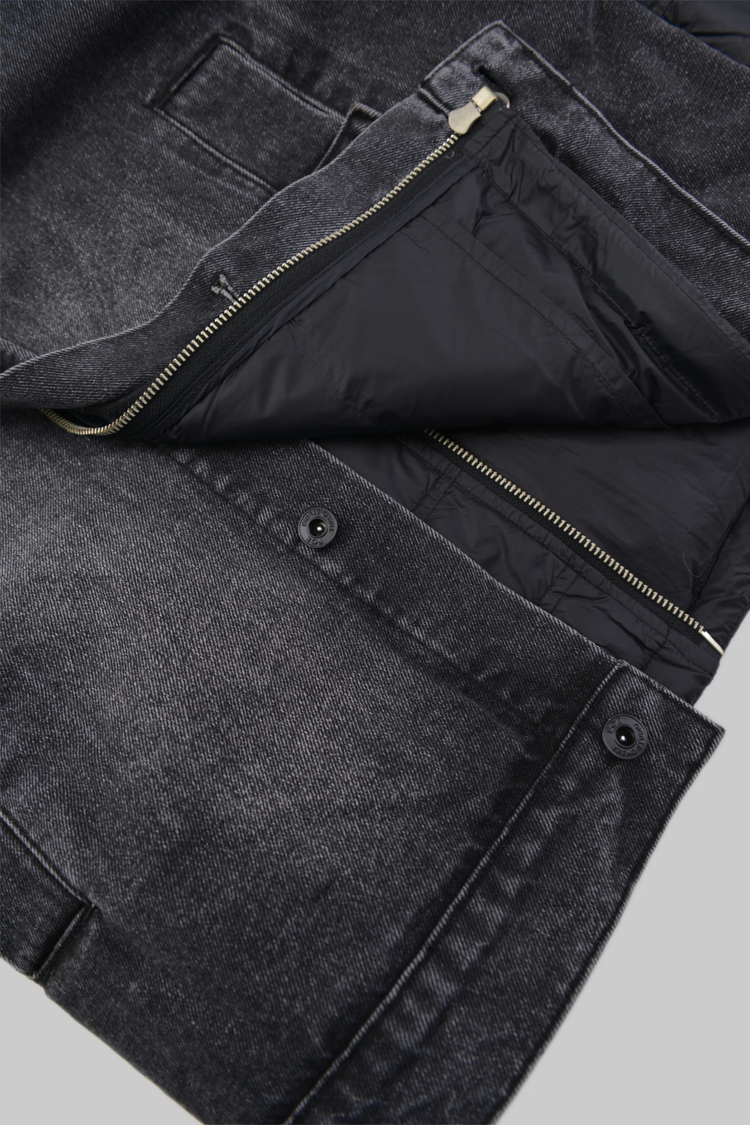 KURORO HYBRID DENIM DOWN JACKET – BLACK ON BLACK ハイブリッド デニムダウンジャケット〈オールブラック〉 サイズ: M