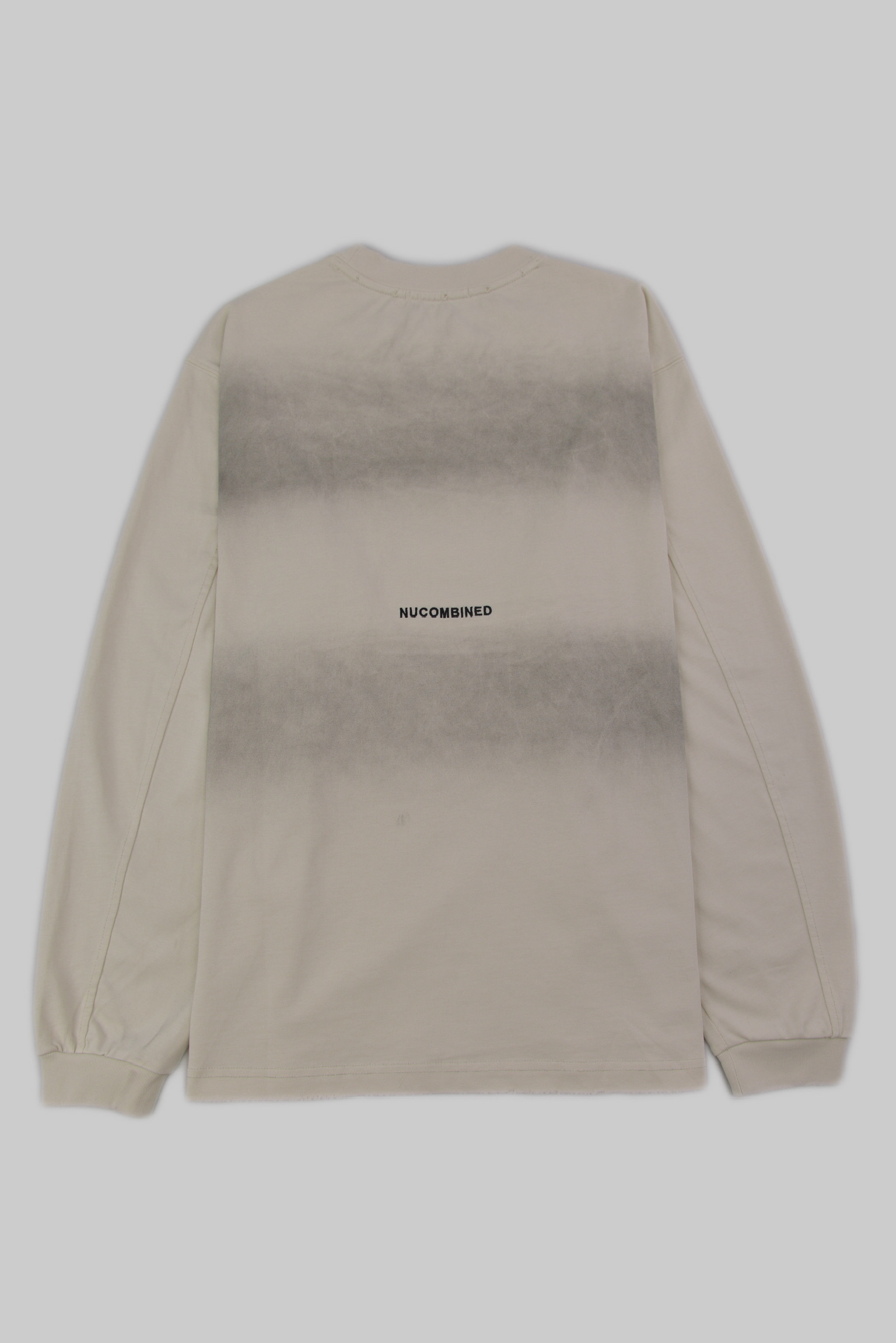 スケルトンベア グラフィック ロングスリーブTシャツ　ホワイト(Skeleton Bear Graphic Long Sleeve T-Shirt) サイズ: S