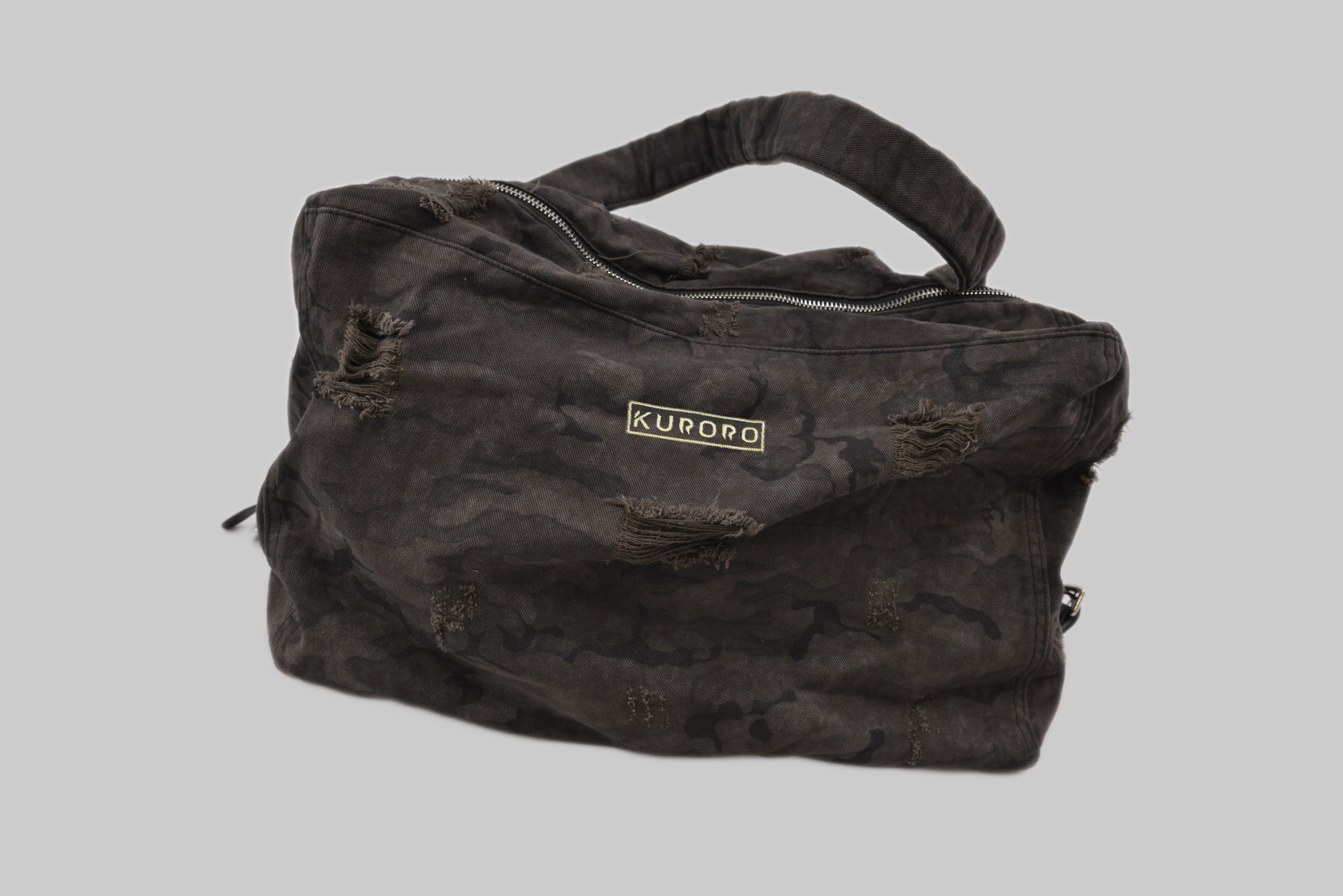 KURORO Distressed Camo Duffel Bag （クロロ ディストレスト カモ ダッフルバッグ）　ブラックカモ