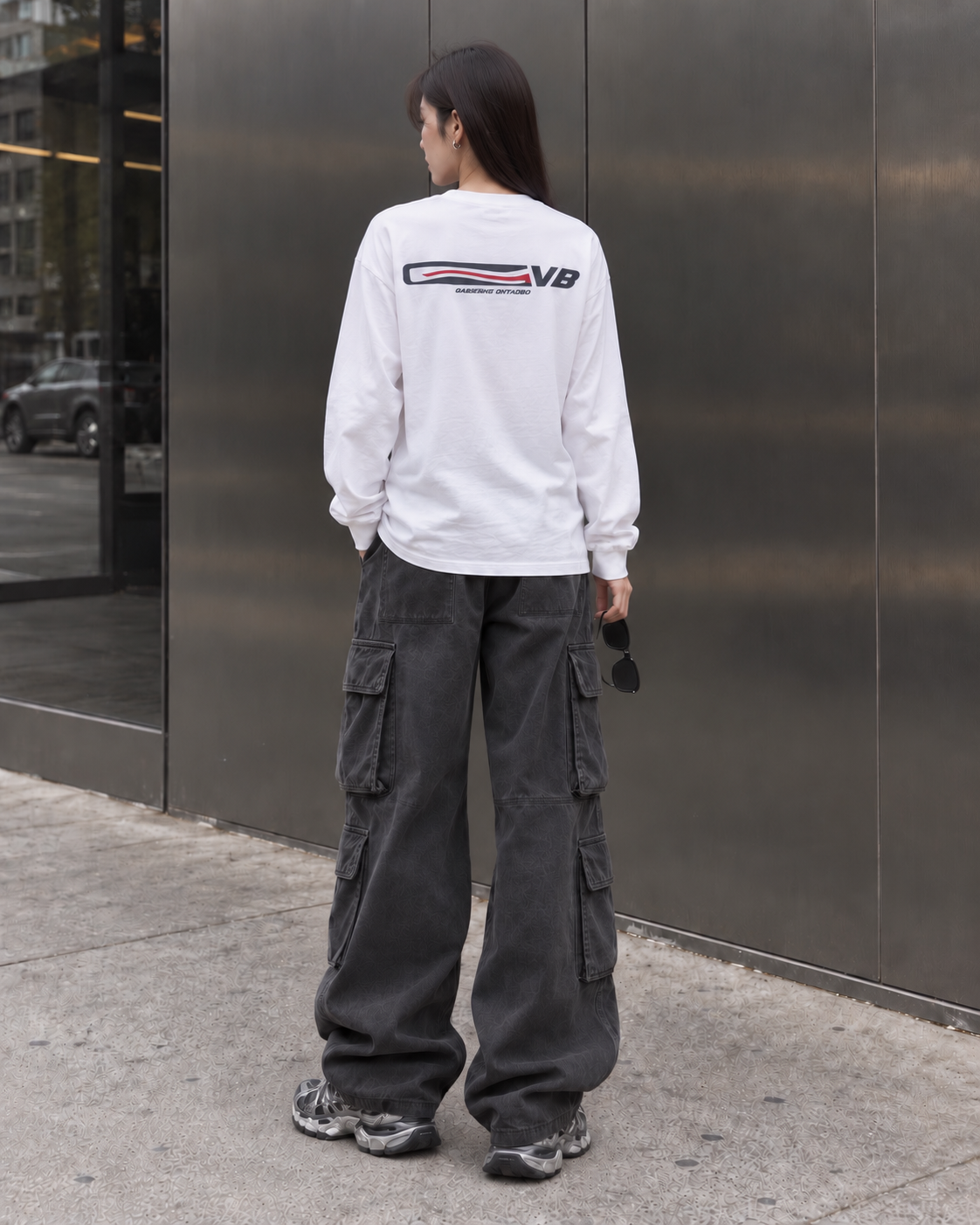 ウェーブライン バックプリントロングTシャツ　ホワイト サイズ: M