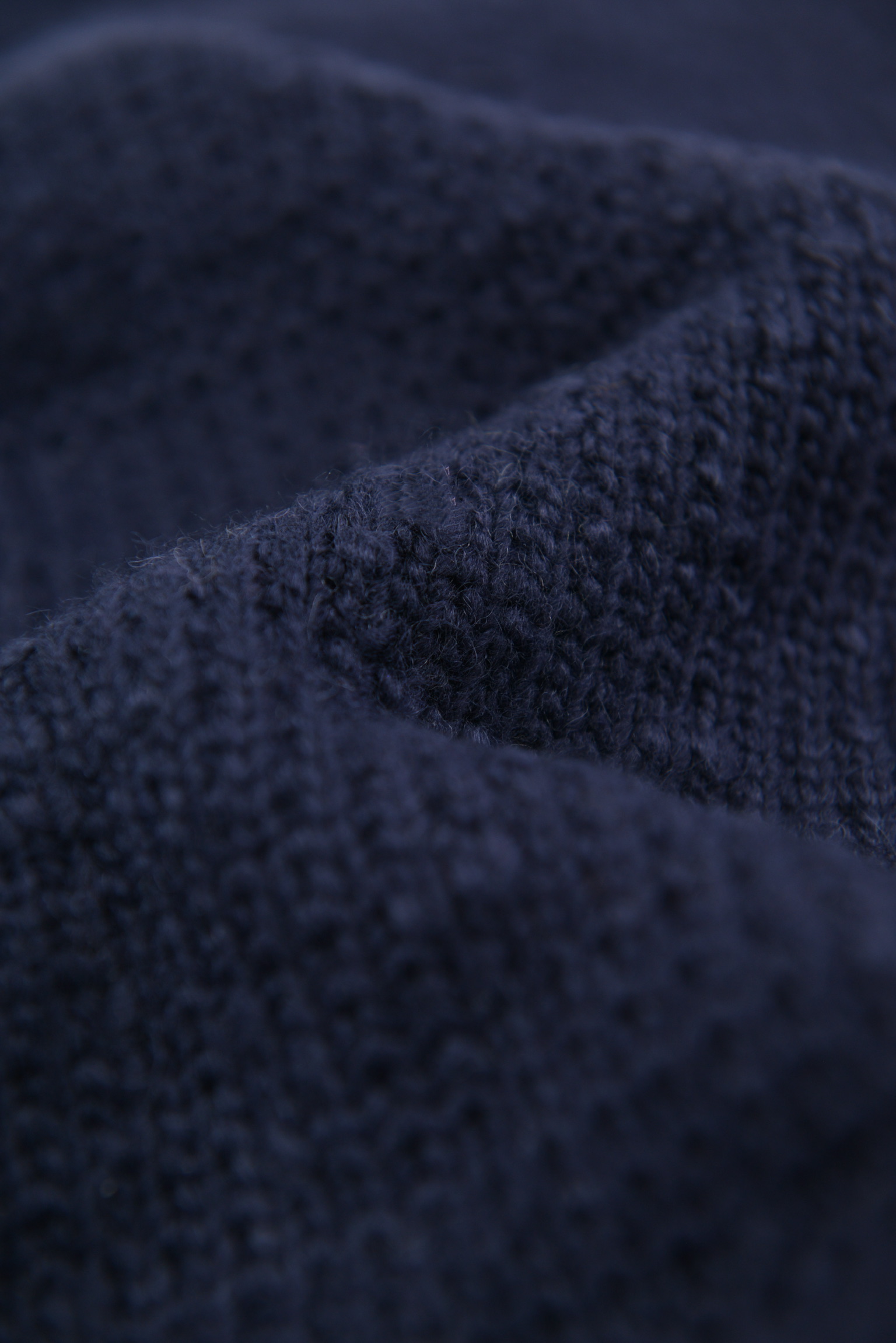 エッセンシャル ニットプルオーバー KURORO Essential Knit Pullover　ネイビー サイズ: S