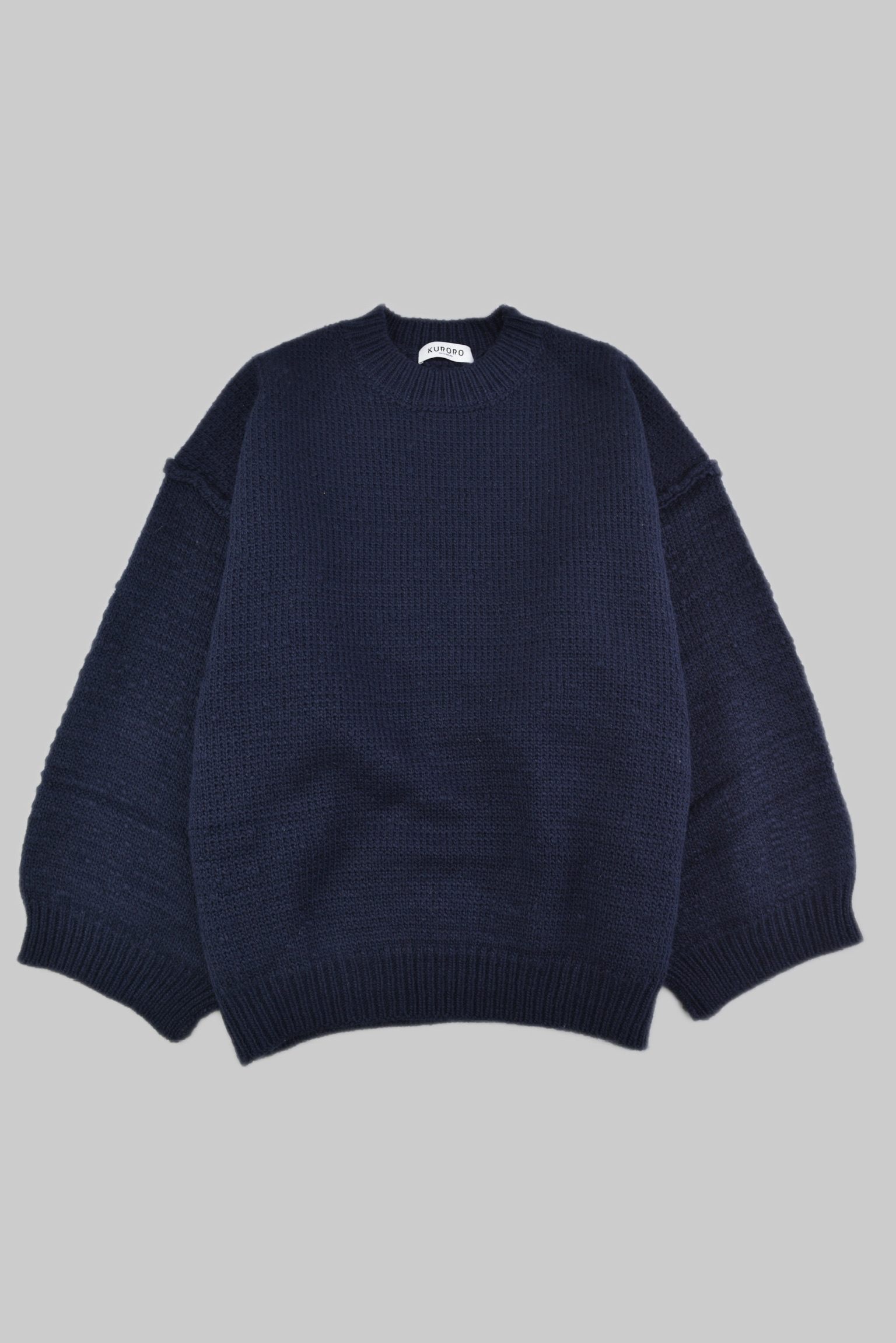 エッセンシャル ニットプルオーバー KURORO Essential Knit Pullover　ネイビー
