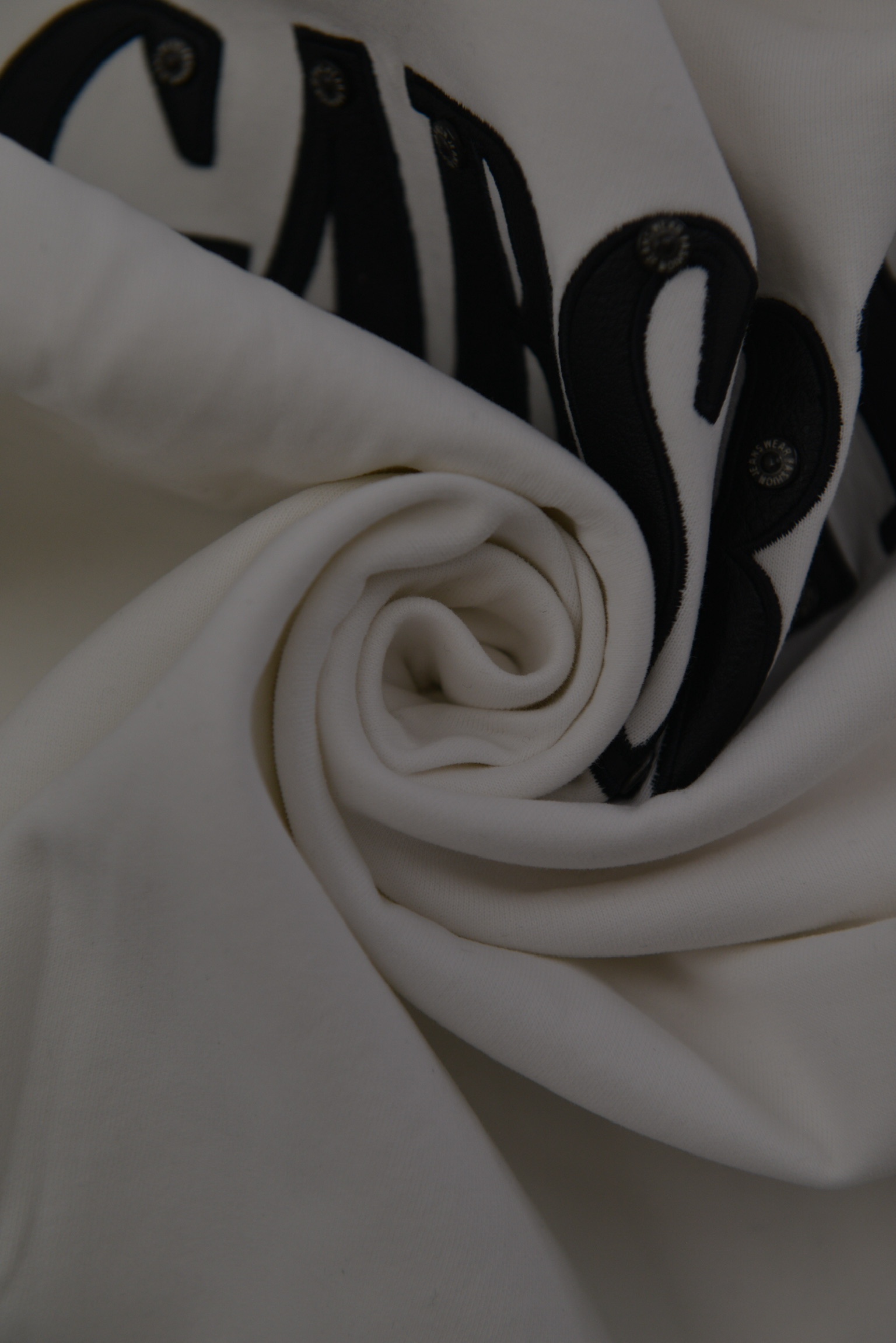 GABSERINE Studded Back Logo Long Sleeve Tee（ガブセリン スタッズロゴロングスリーブ）　ホワイト サイズ: S