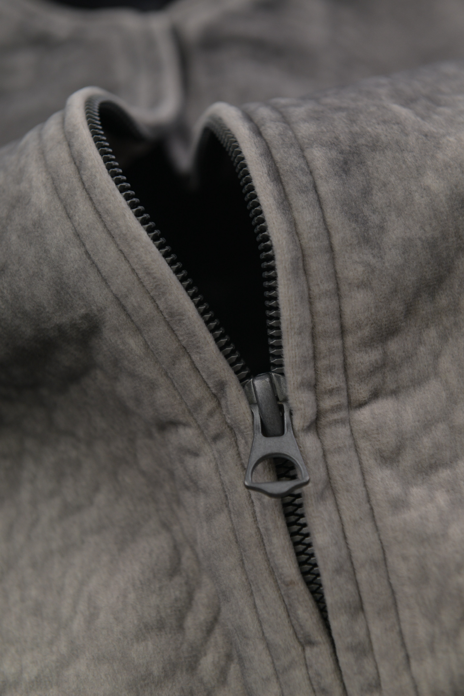 KURORO Urban Puffer Jacket（アーバン パファージャケット）　グレー サイズ: M