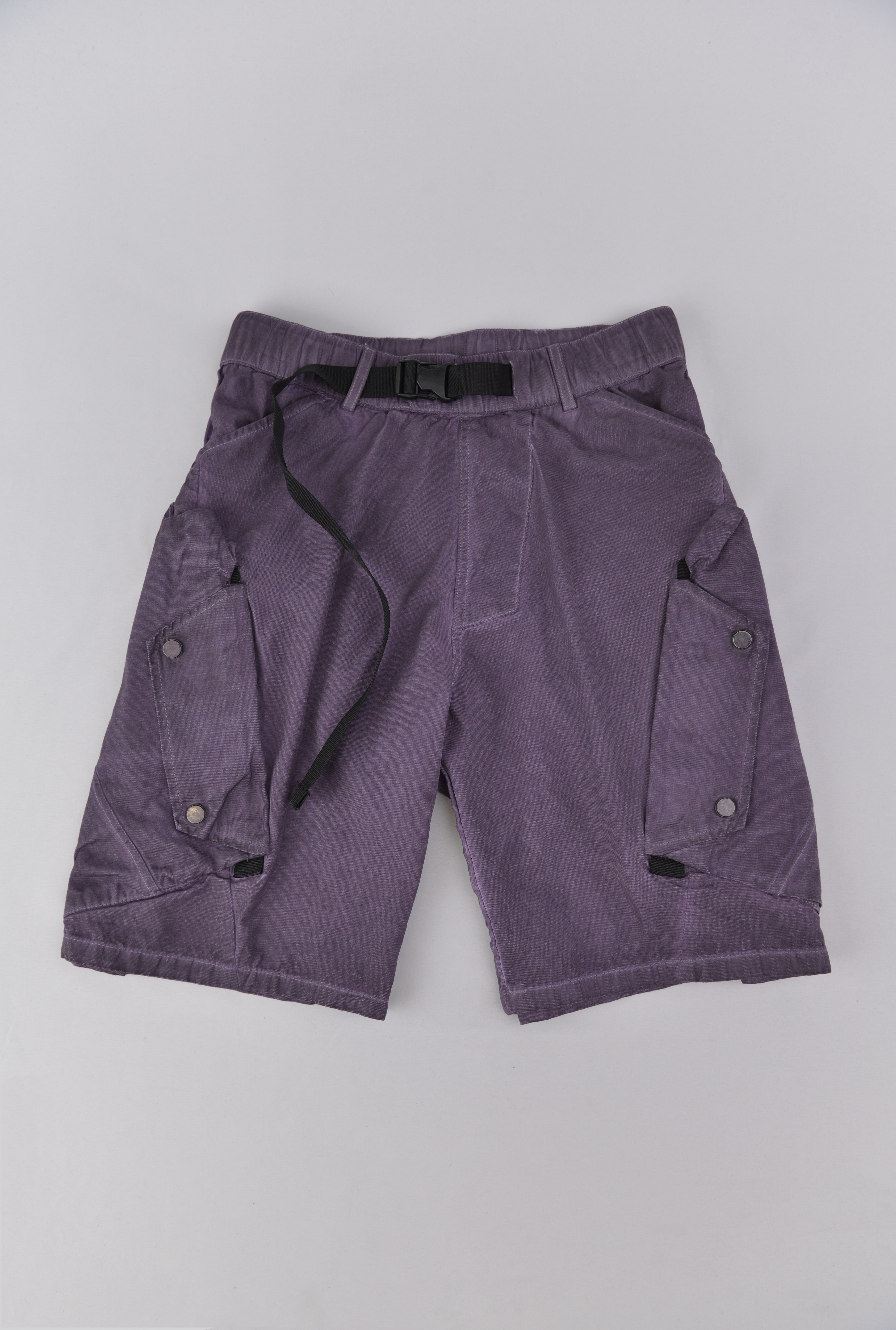 ベルト付きパープル・カーゴショーツ