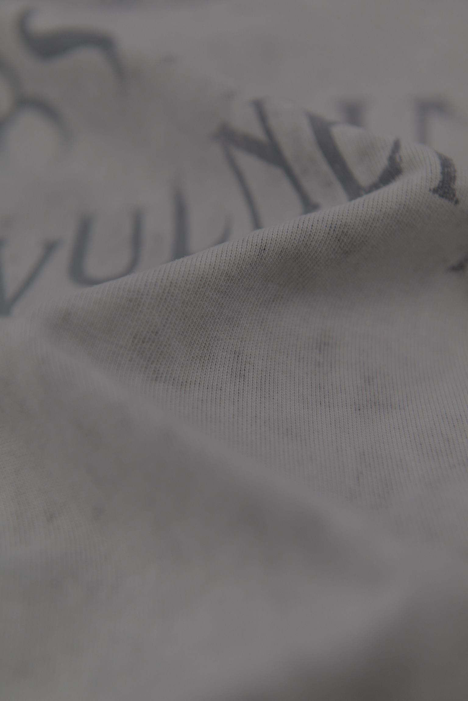 グレーウォッシュ ロゴプリント ロングスリーブTシャツ サイズ: S