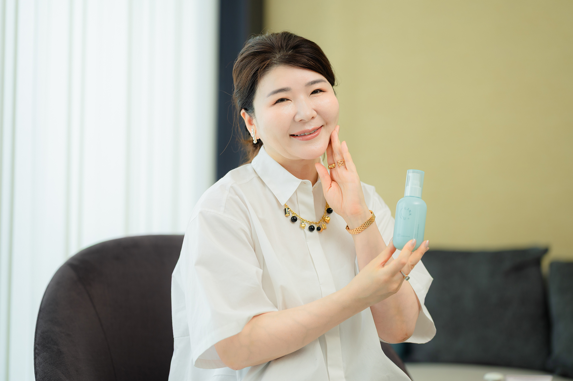 川上桃子さんインタビュー メインビジュアル